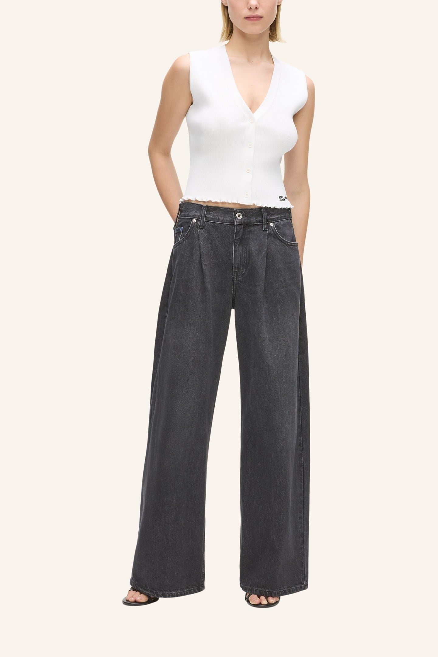 RELAXED DENIM MINIMAL WASHED BLACK 4