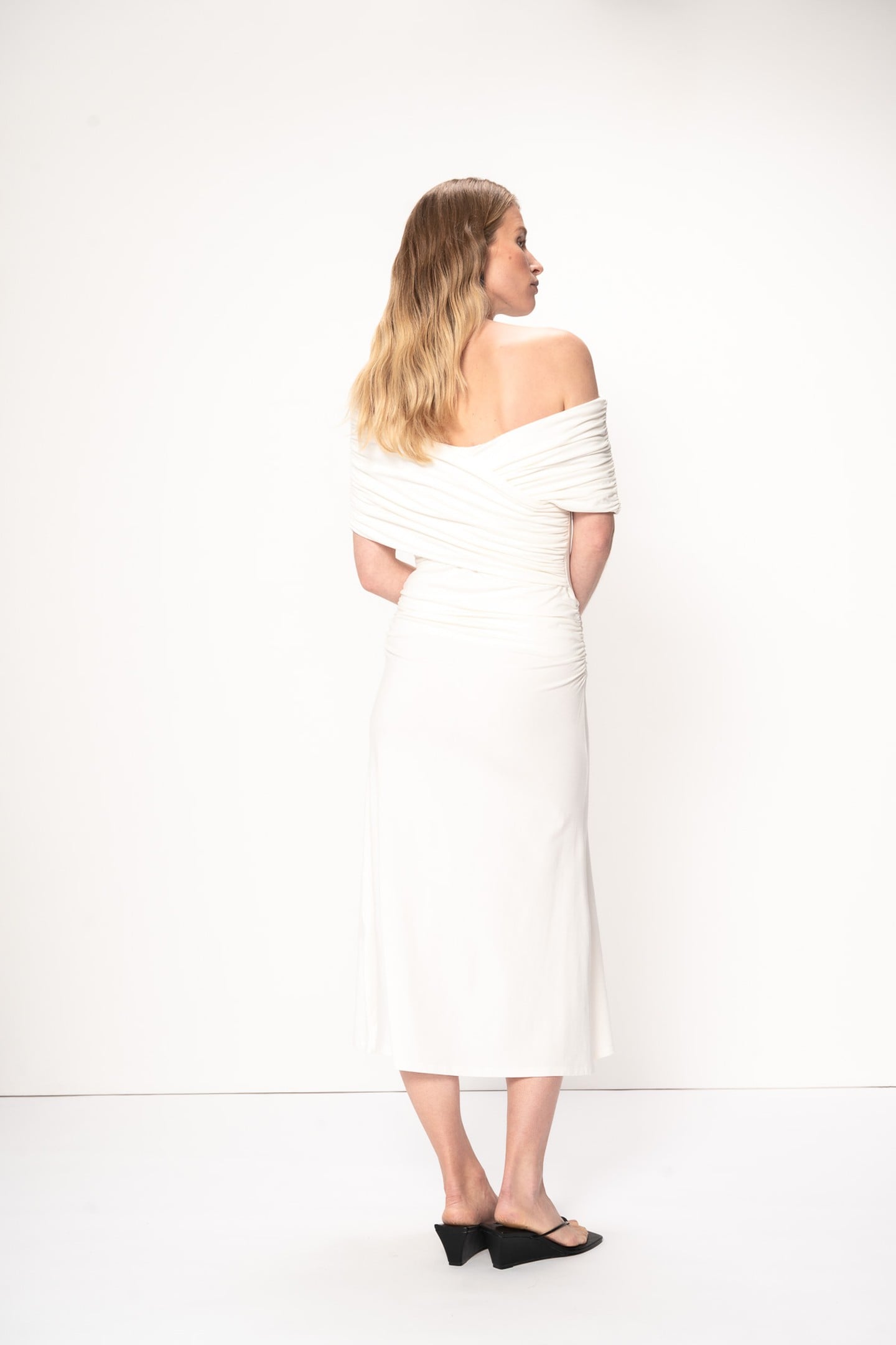 GIADA ODE DRESS COCONUT MILK 3