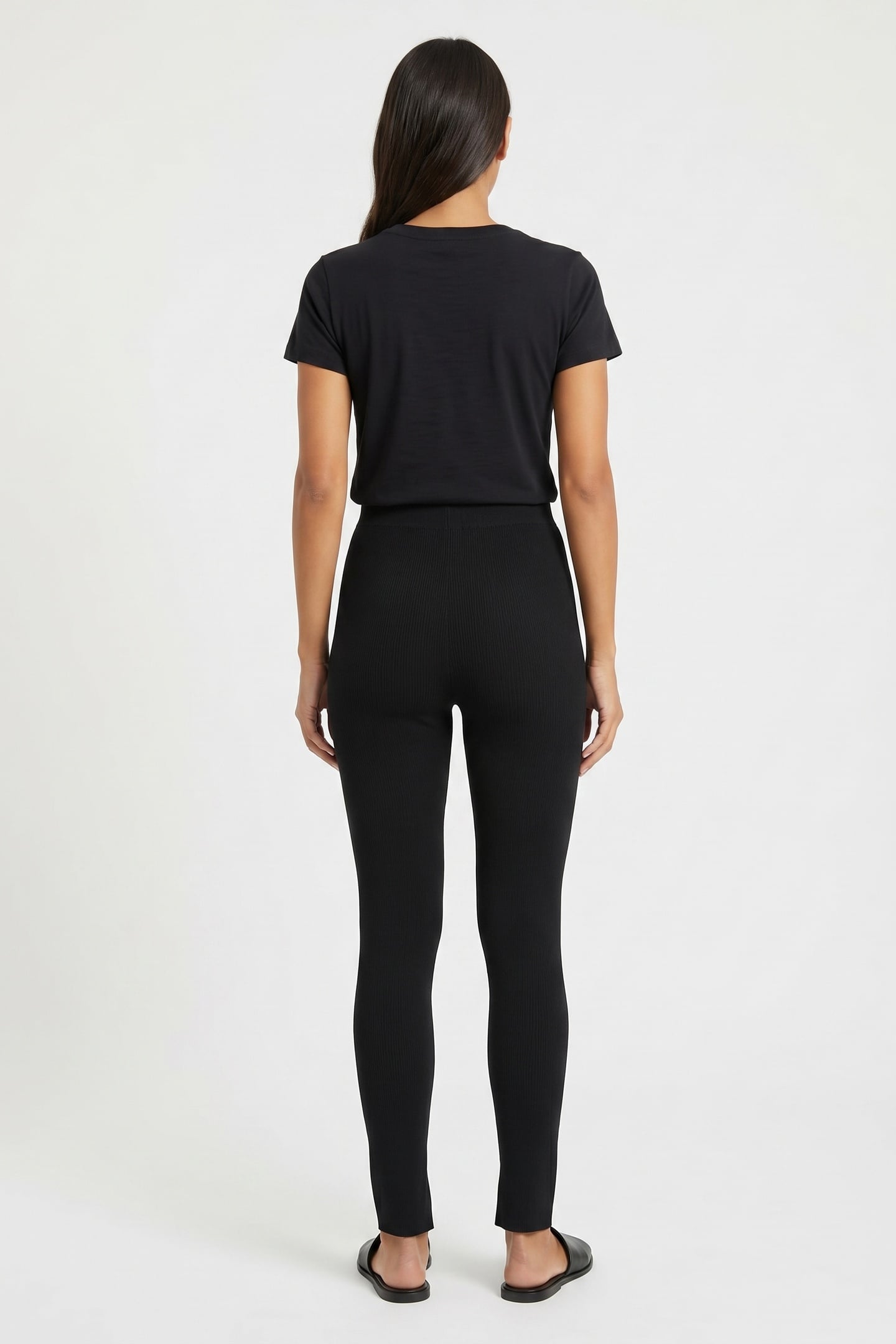 FERGIE LEGGINGS BLACK 2