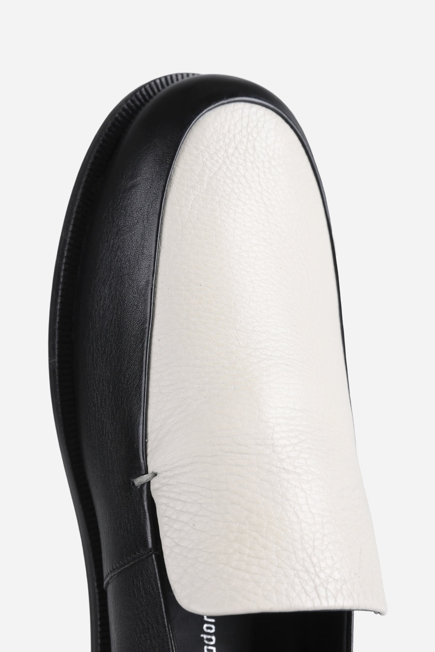 NOA-QUINN LOW SHOE BLACK/OFF WHITE 6