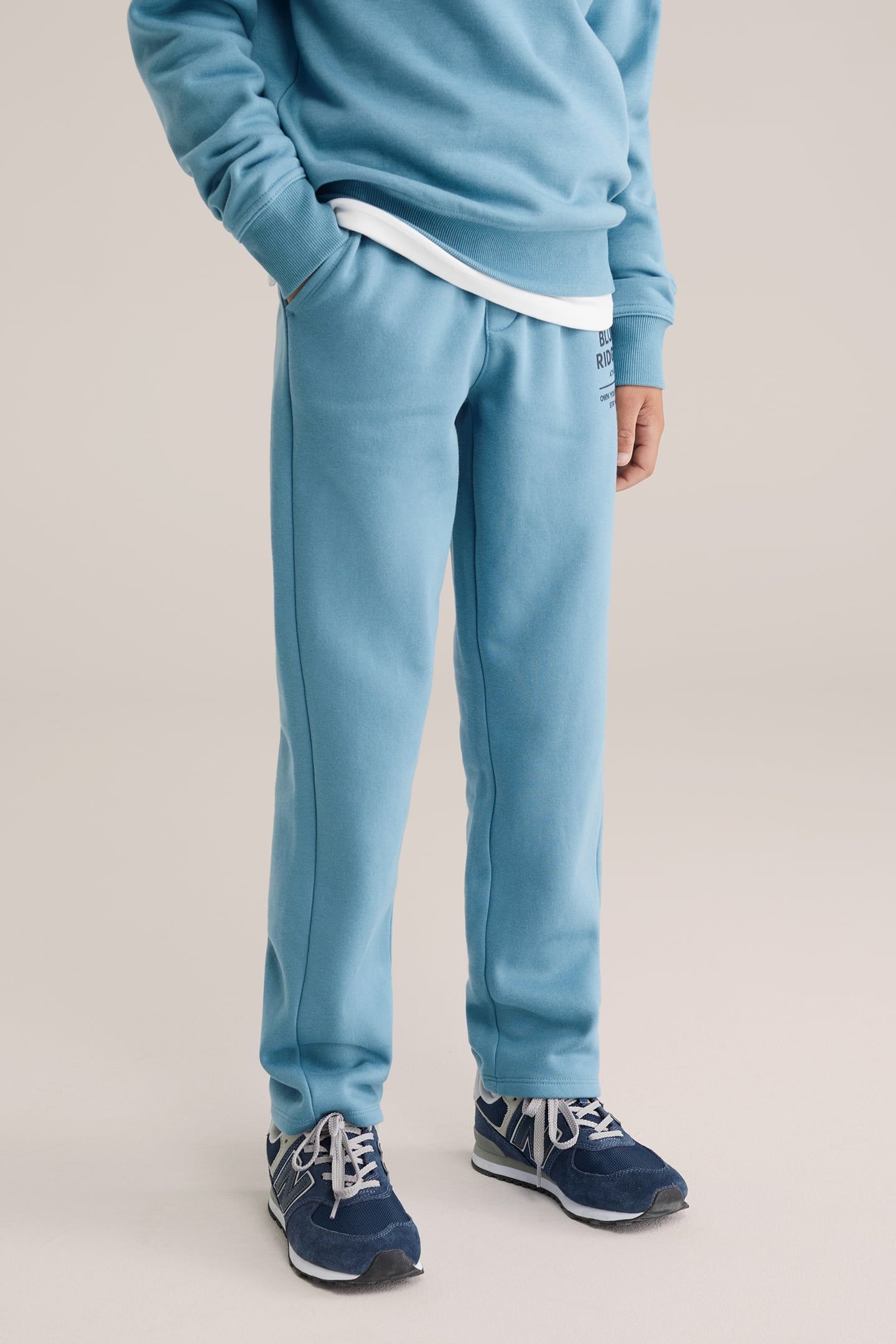 JOGGING PANTS PASTEL BLUE 1