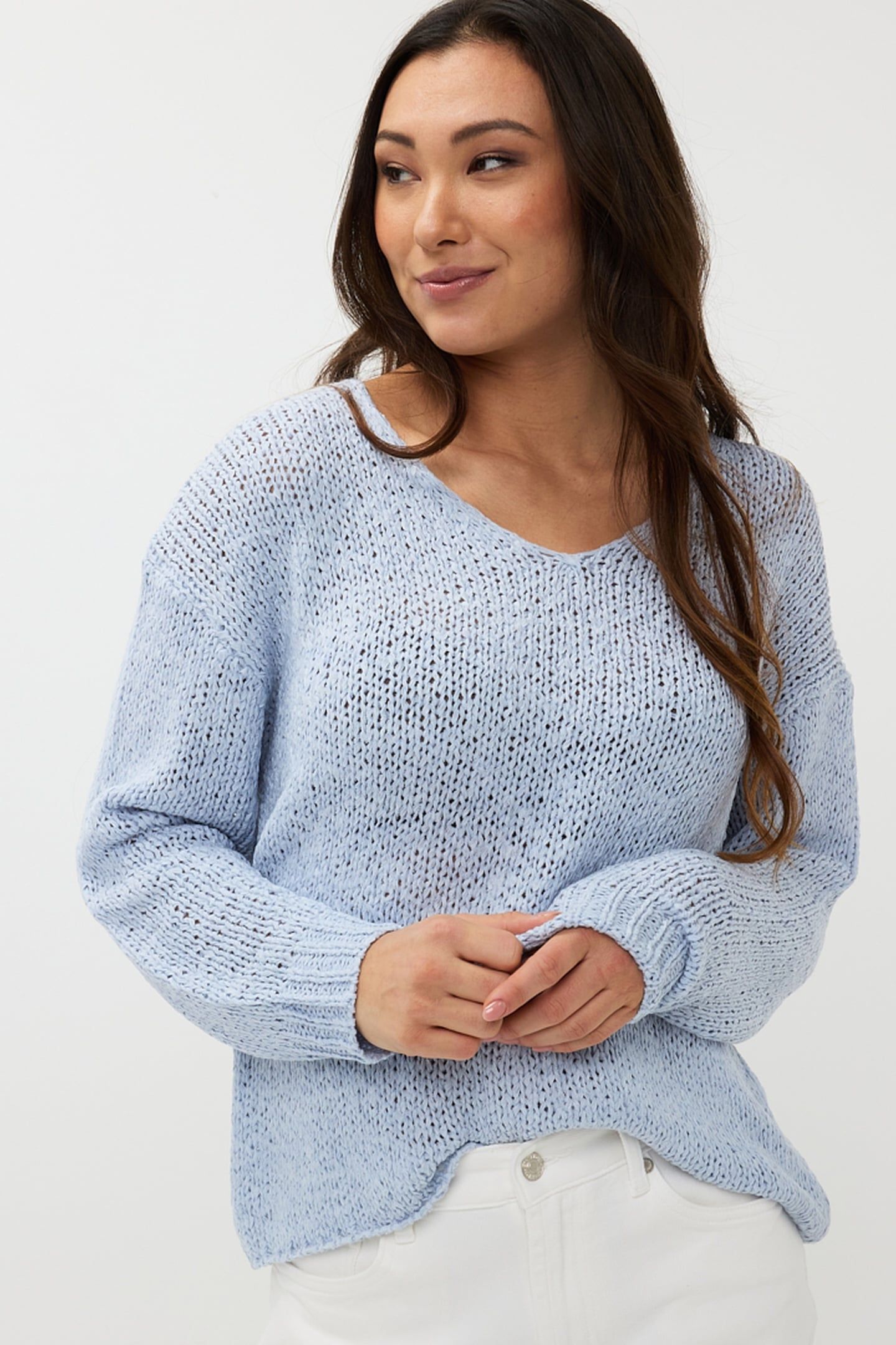 SWEATER V-NECK TAPE YARN SKY BLUE 1