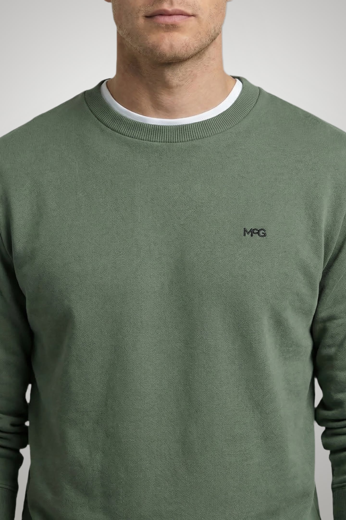 MCG LOGO CREW LIGHT OLIVE 5