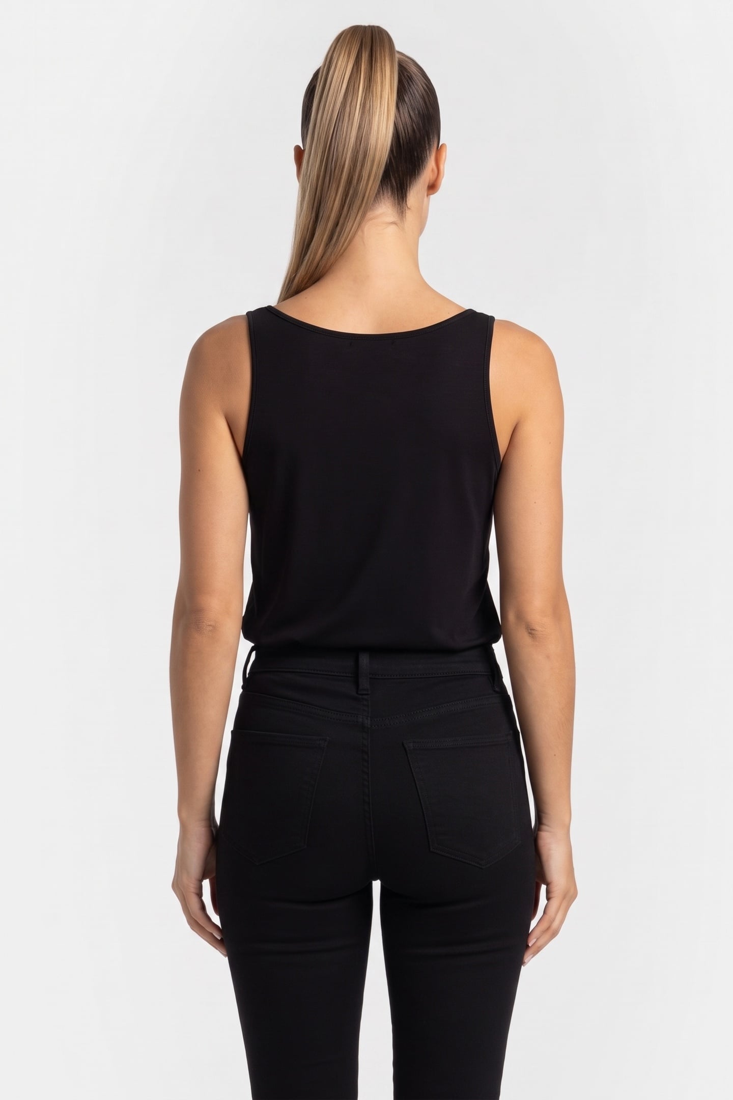 LY PLNS RND NCK S/L VT BLACK 2