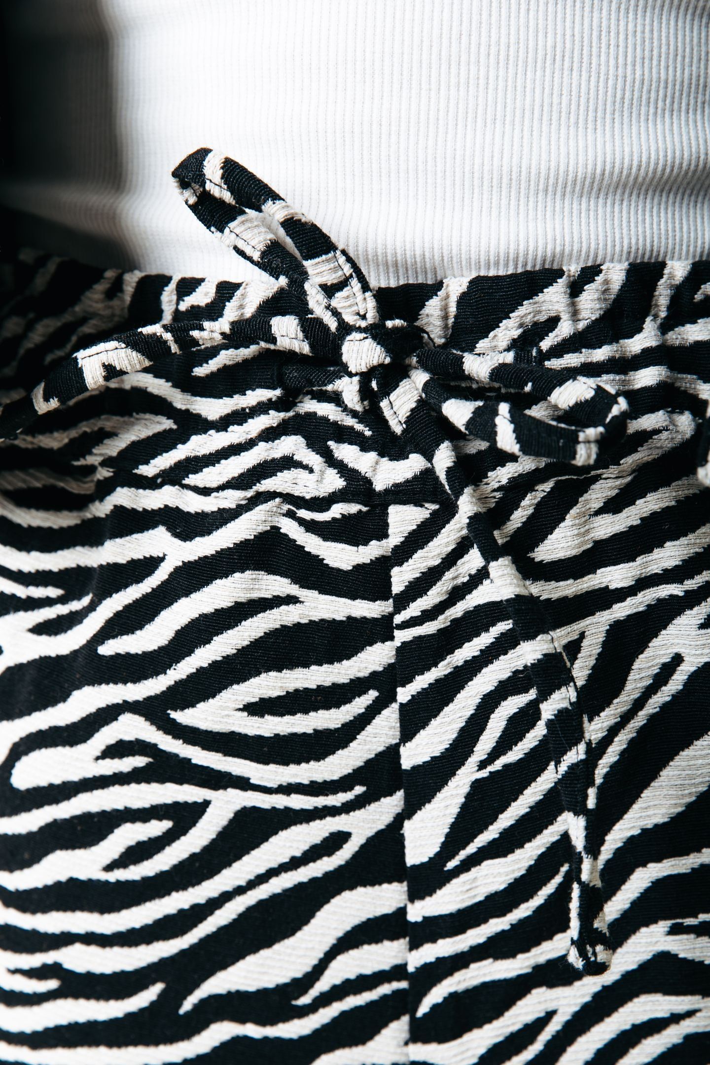 FLORENCE ZEBRA JACQUARD SHORT BLACK/WHITE 4
