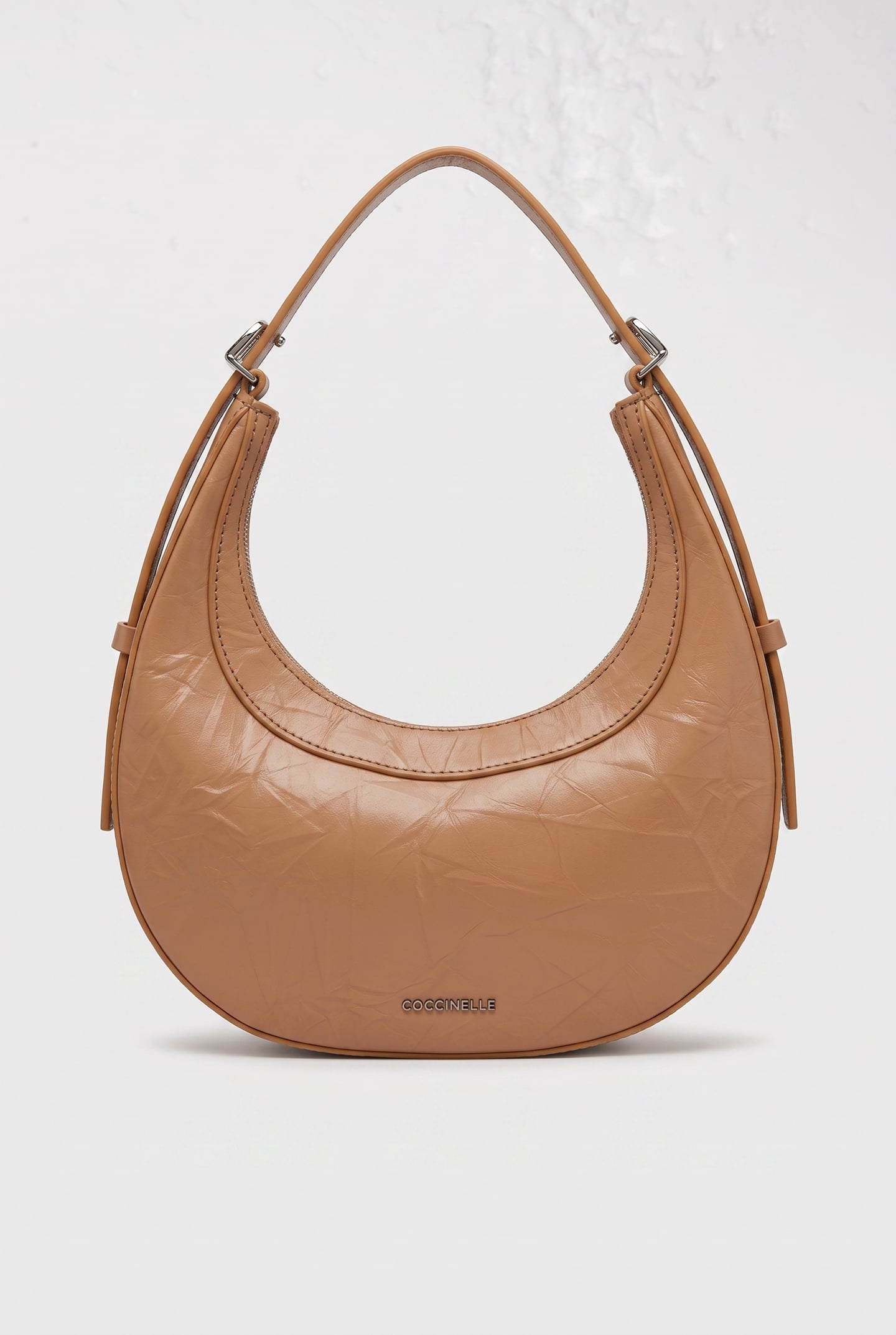 COCCINELLEWHISPER WRINKLE SKIN 2