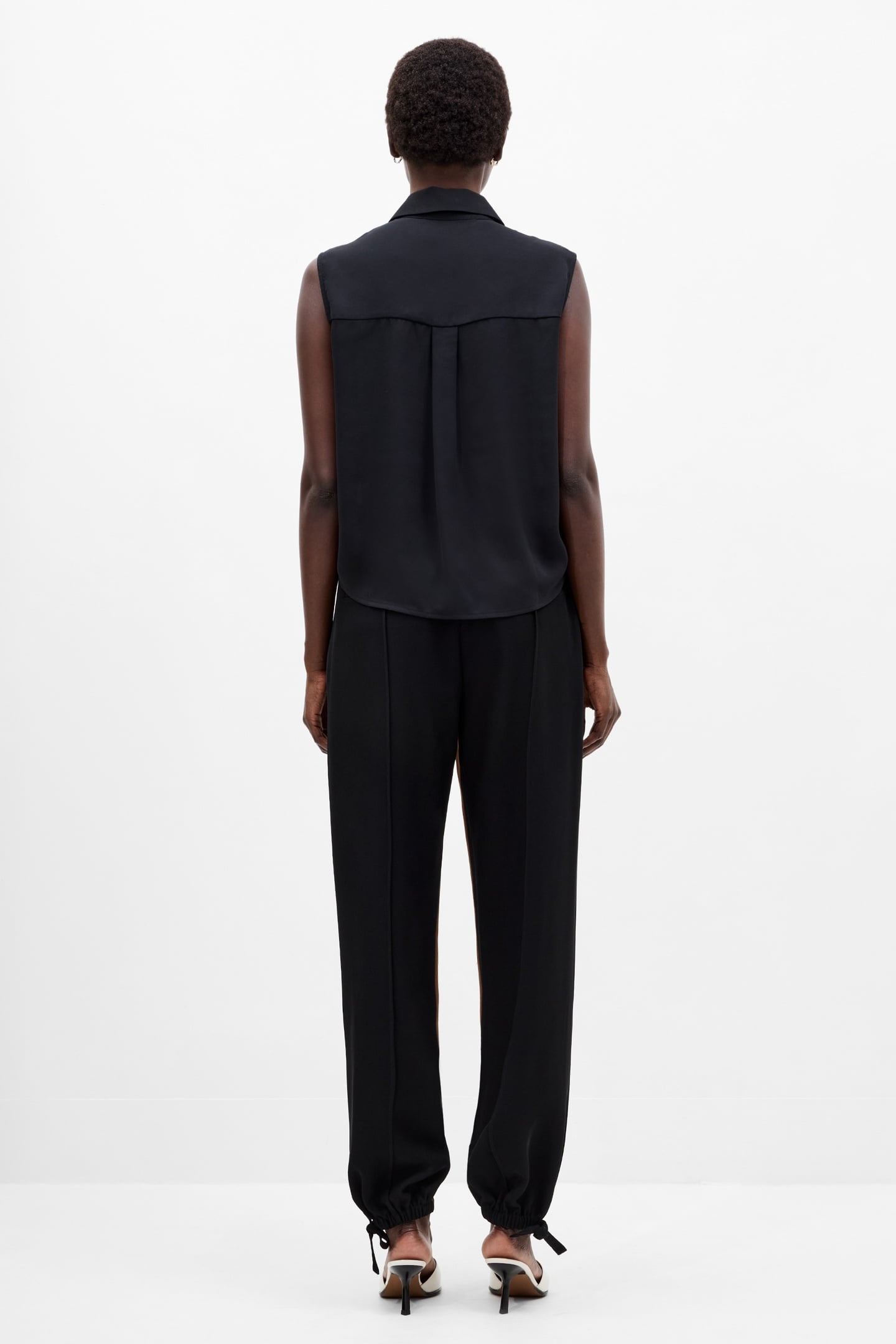 MILA SLVLSS FRINGED TOP BLACK 3