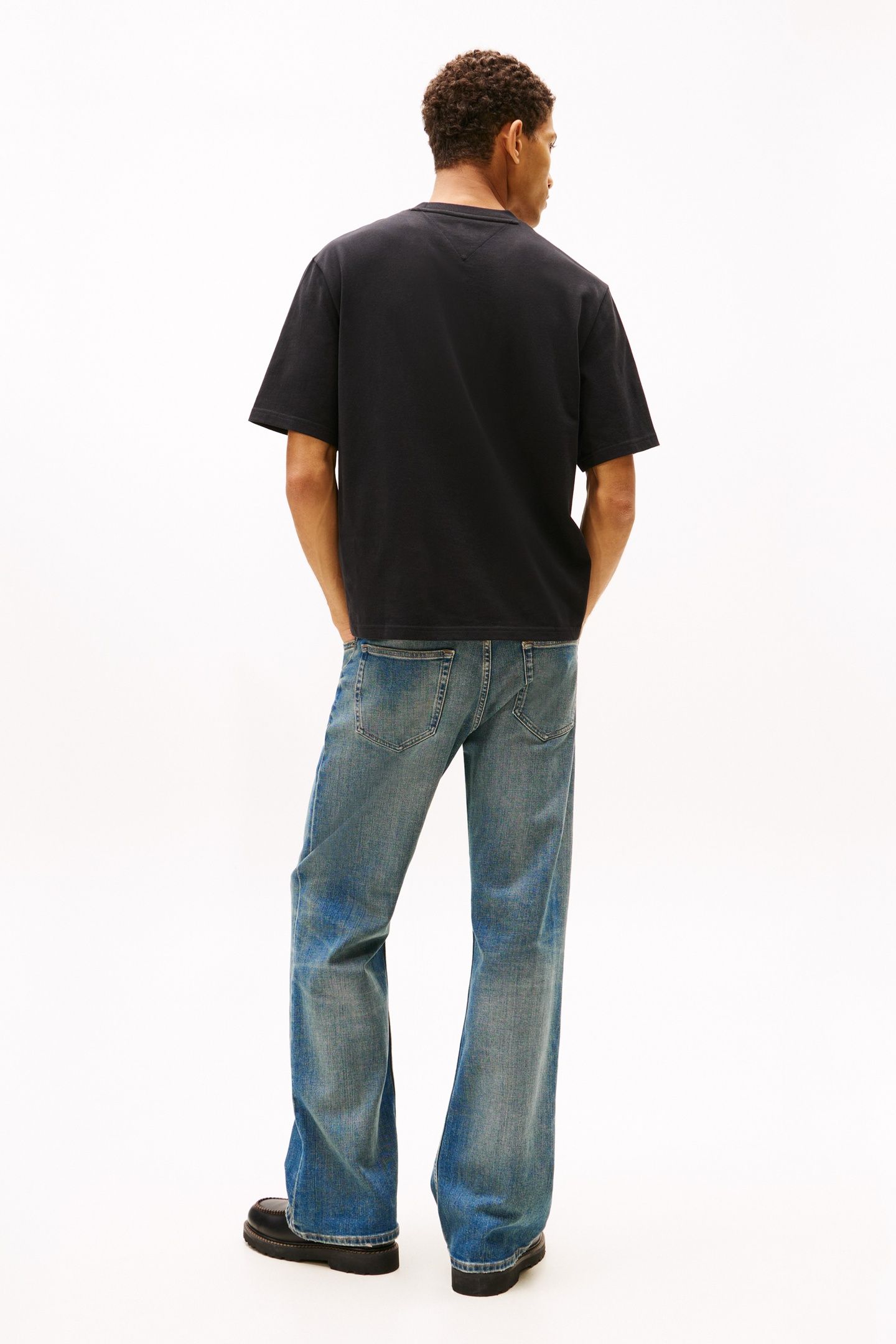 TJM 90S DISTRESSED T-SHIRT BLACK 2
