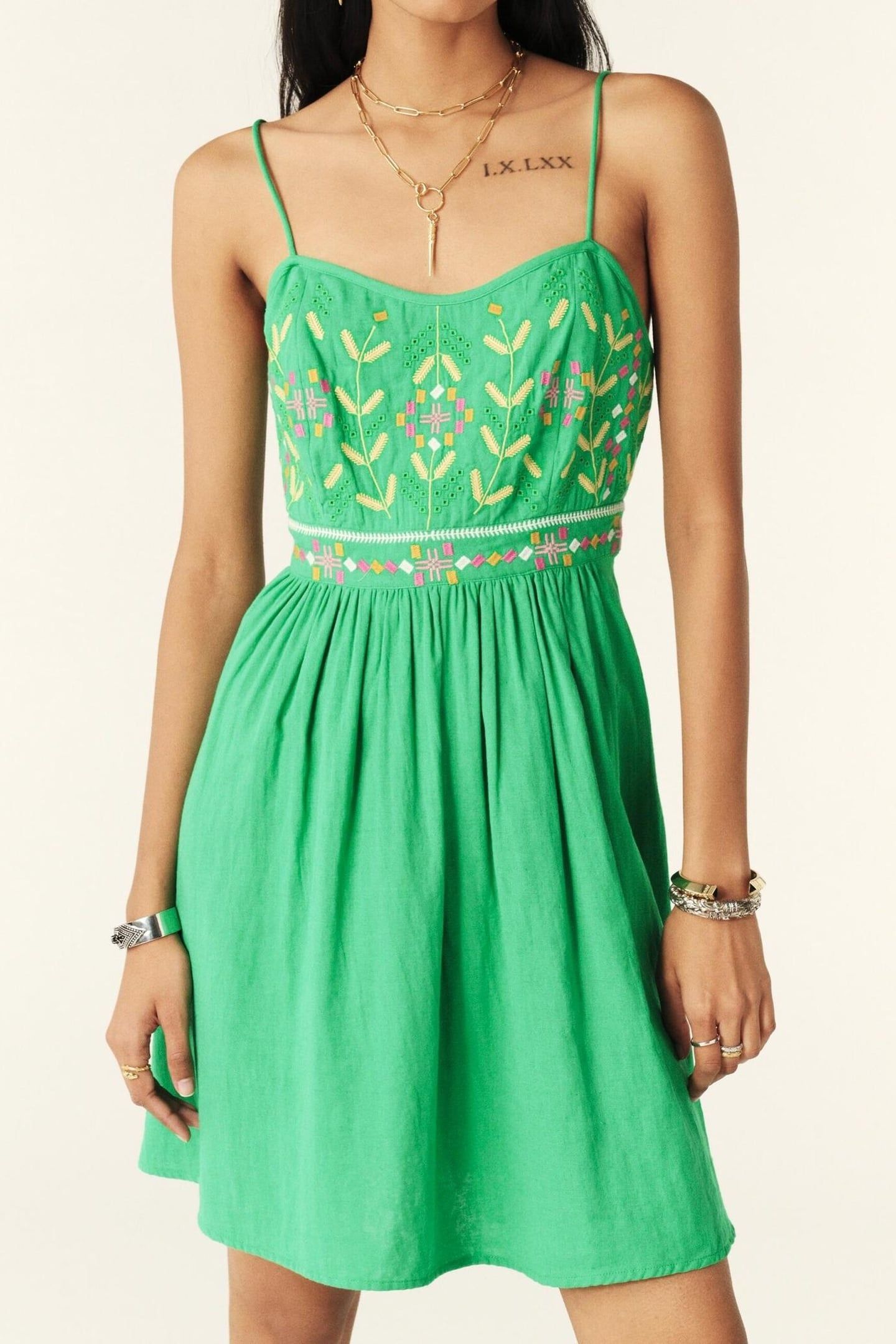 ROBE KIKA VERT 1