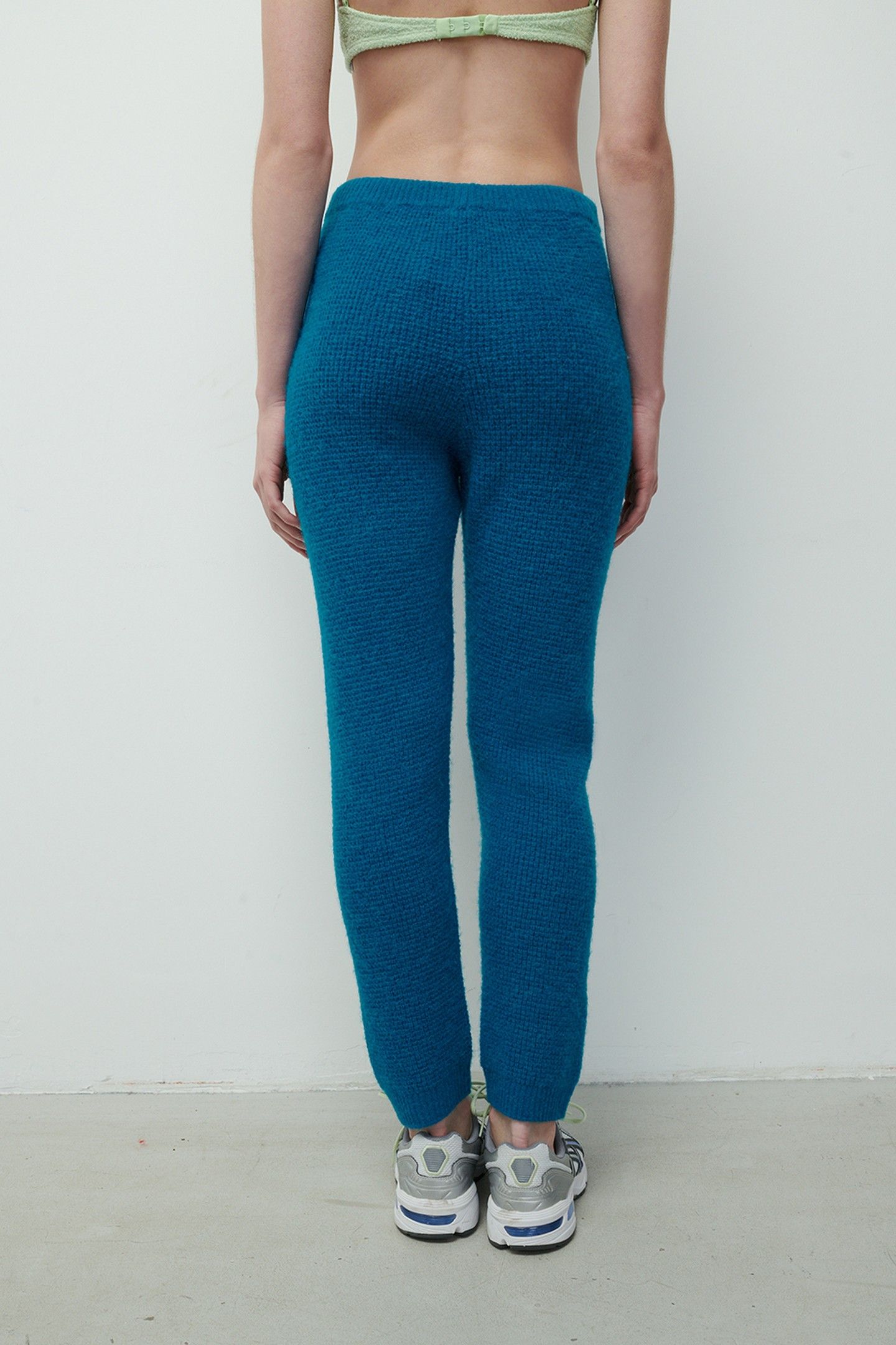 OMOBAY SWEAT PANTS BLEU PACIFIC 3