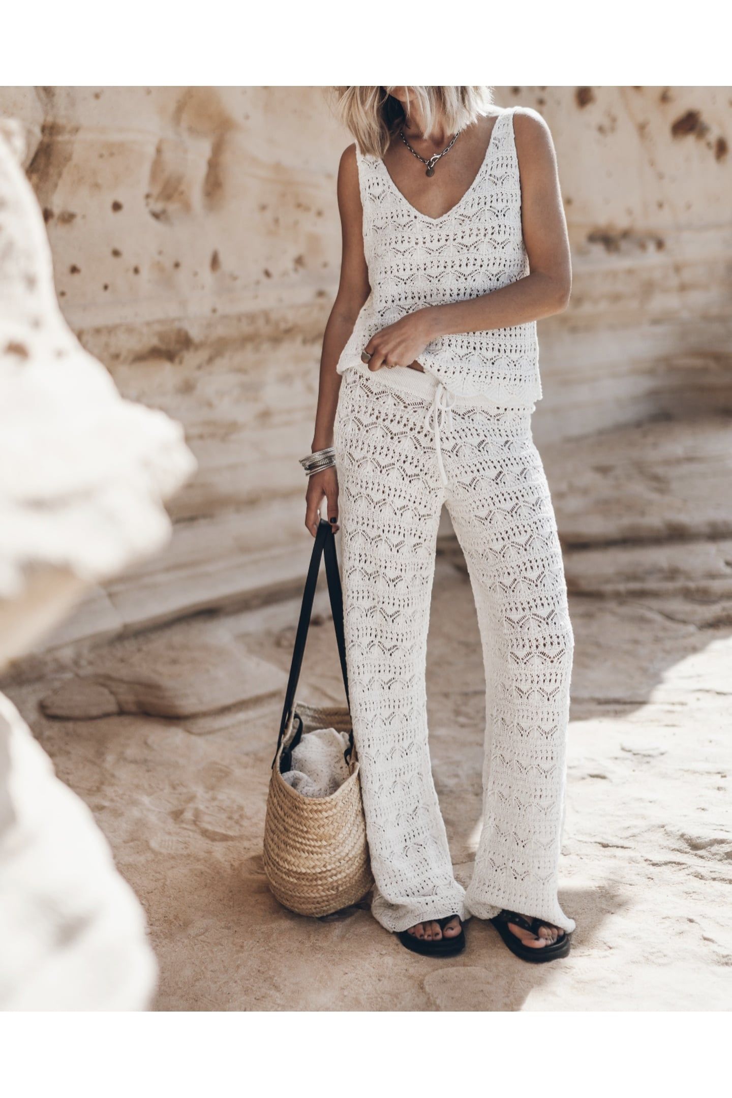 THE ECRU CROCHET PANTS 2