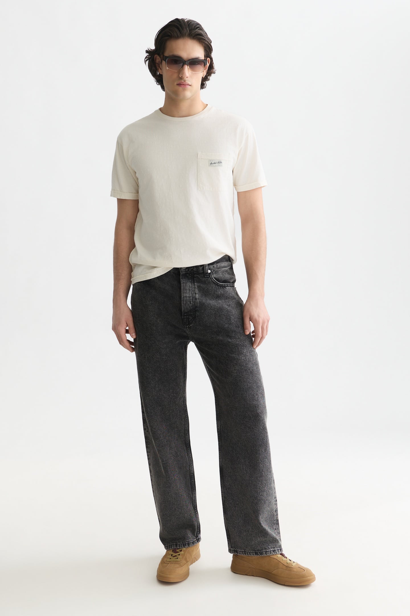 GARMENT-DYE RELAXED-FIT T-SHIRT EGGNOG 2