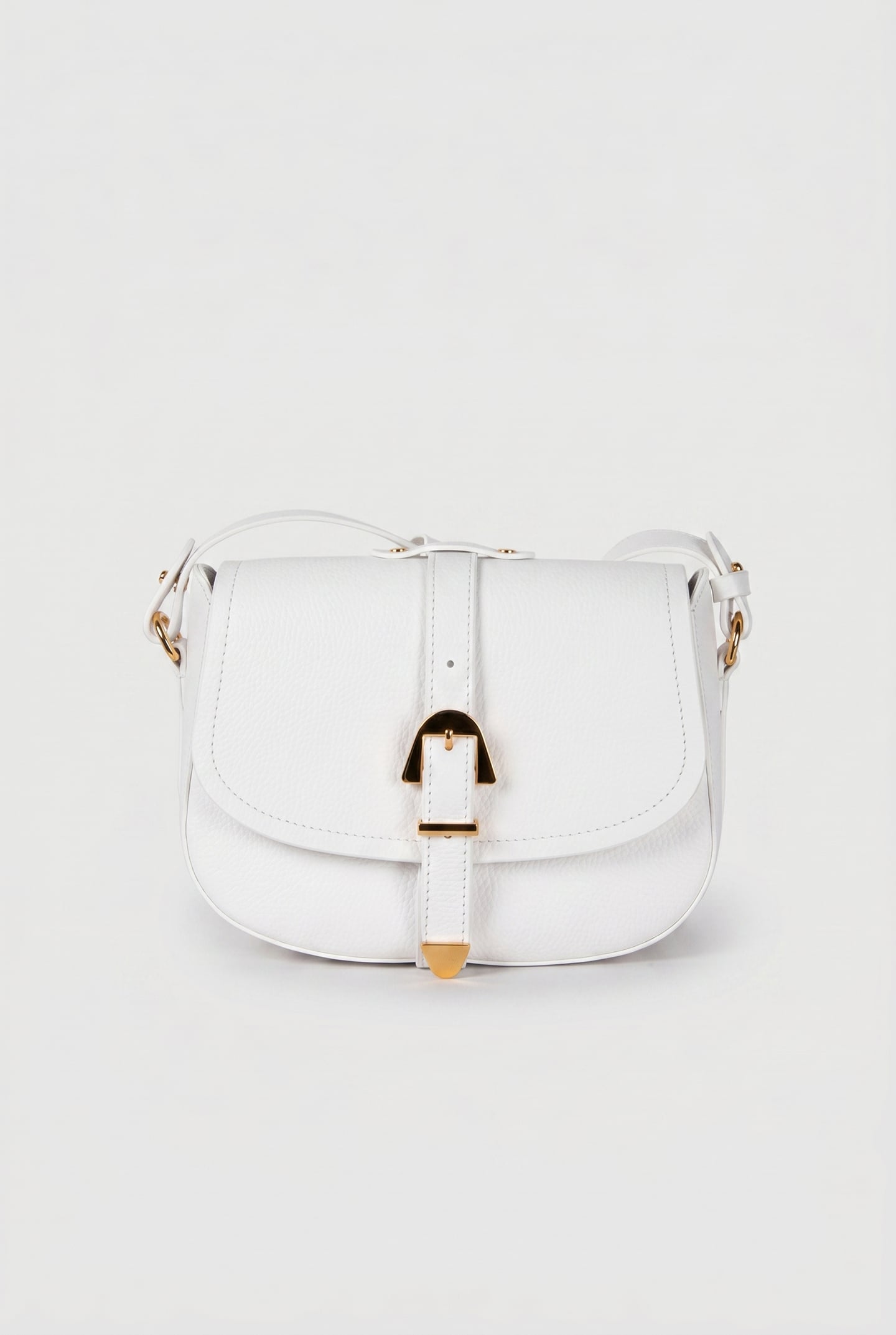 COCCINELLEMAGALU BRILLANT WHITE 2