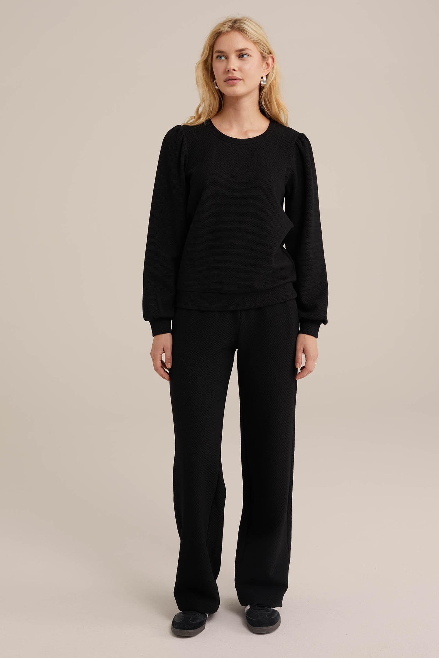 JOGGING PANTS BLACK 3