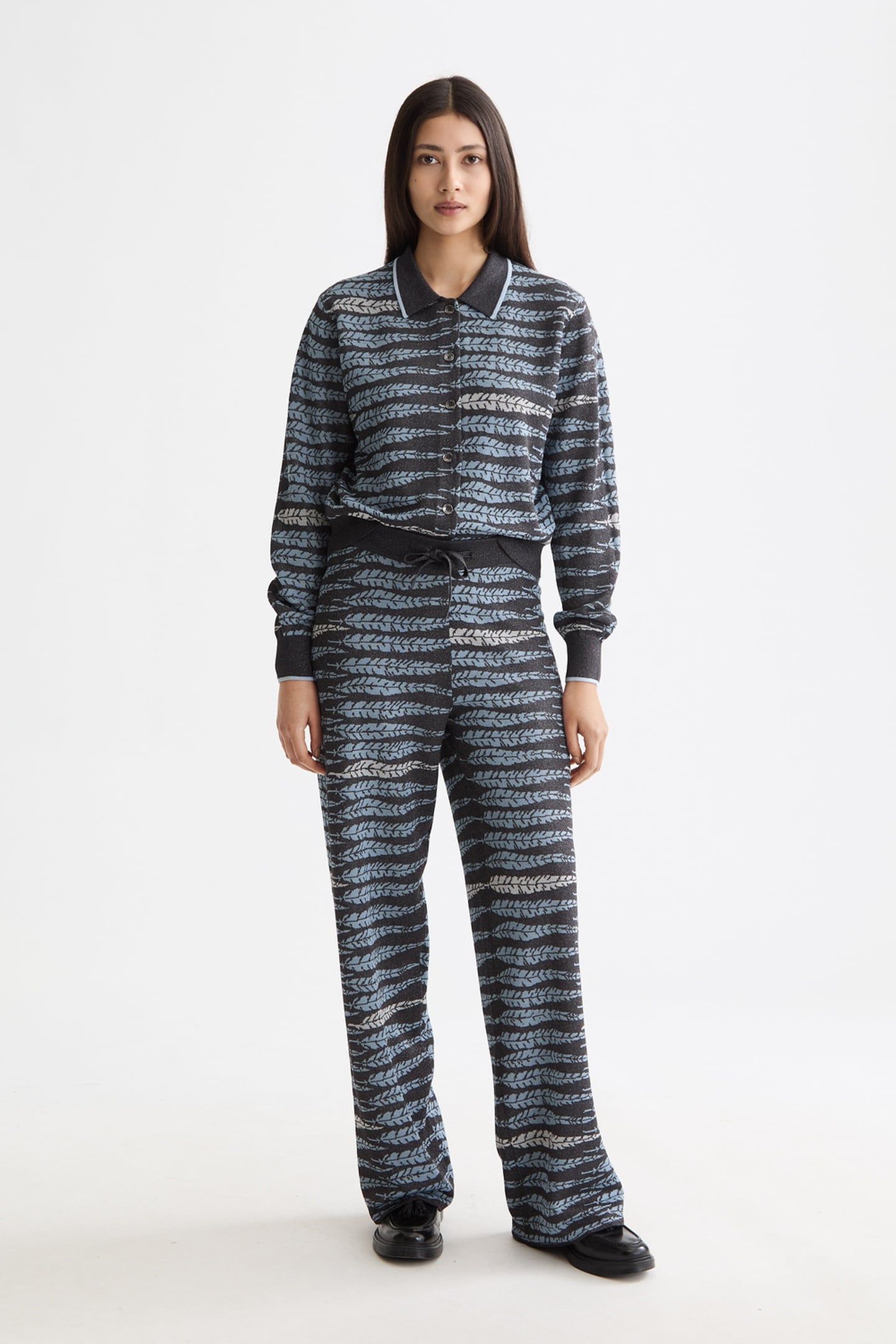 LUREX JACQUARD CARDIGAN CHARCOAL ART 2