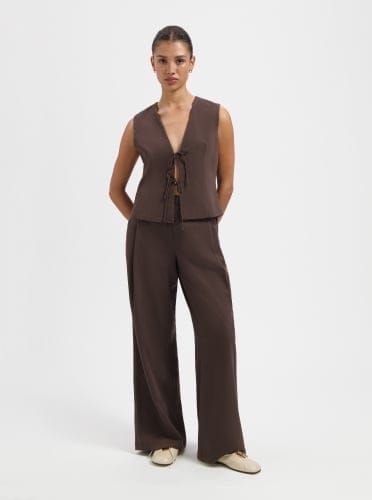 NOUS SOMMES LABELS – GINNY TIE GILET BROWN 1