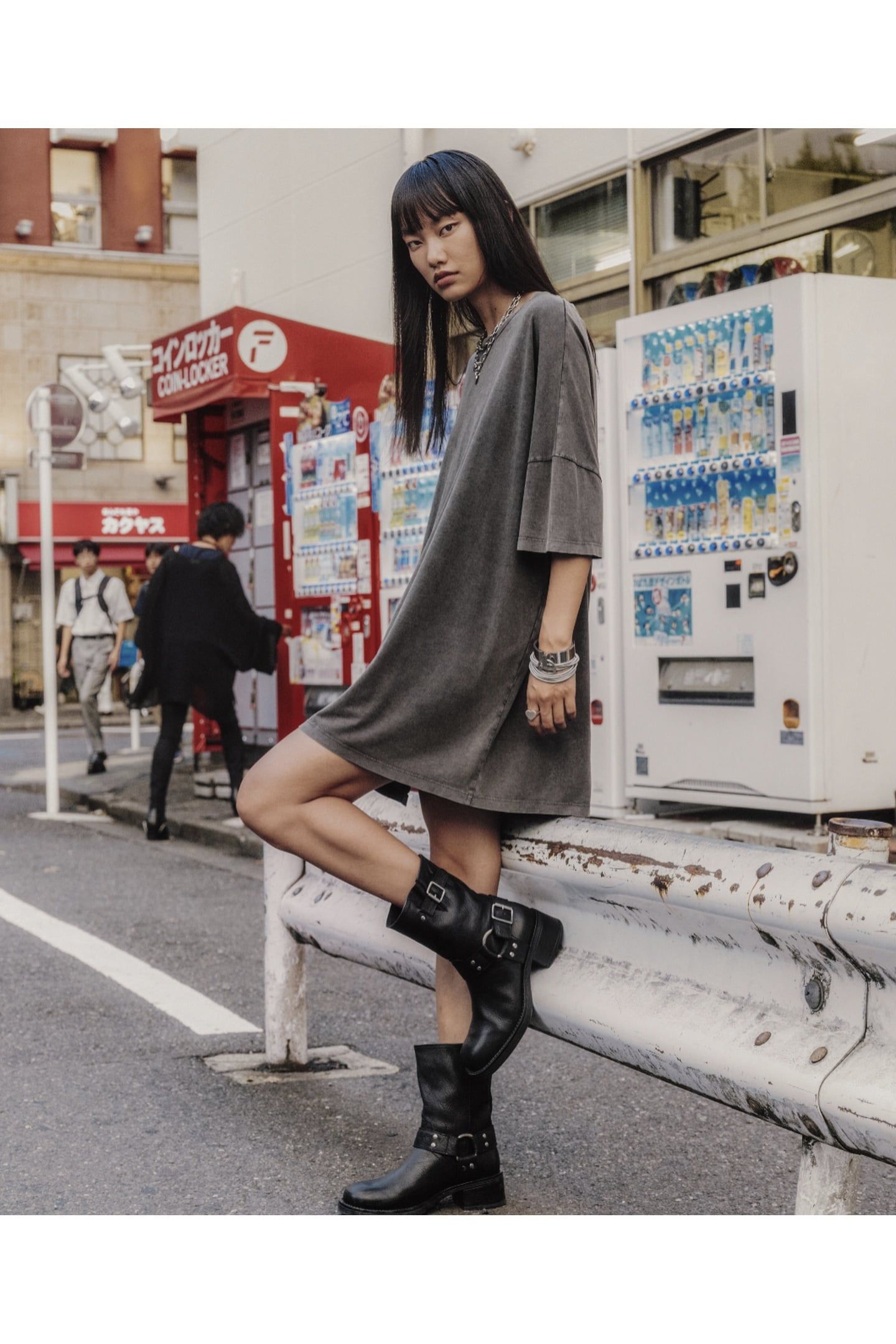 THE DARK FADED SHORT LOOSE T-SHIRT DRESS 2