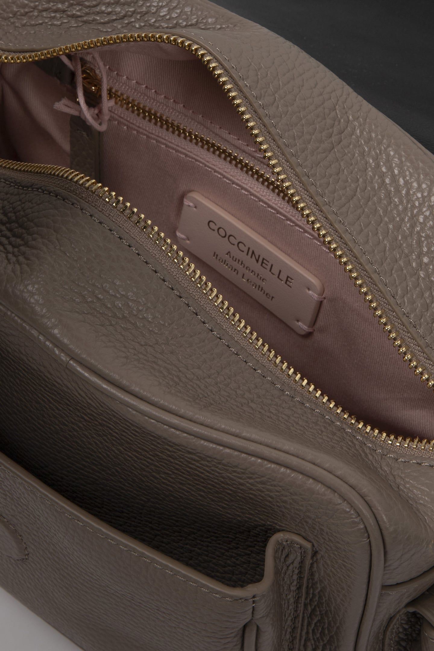 COCCINELLECAMPUS WARM TAUPE 4
