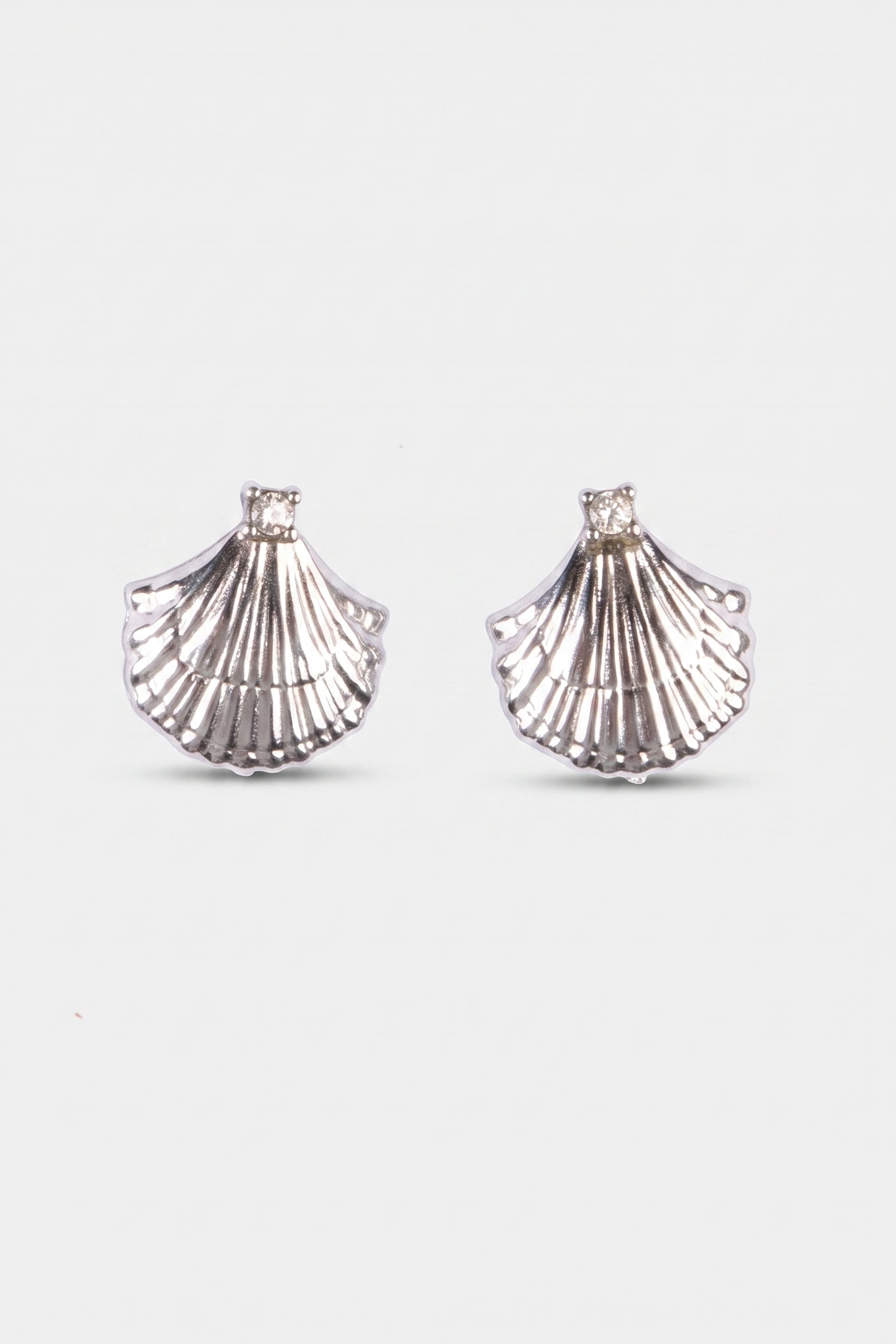SMALL SHELL OHRRINGE SILVER 3