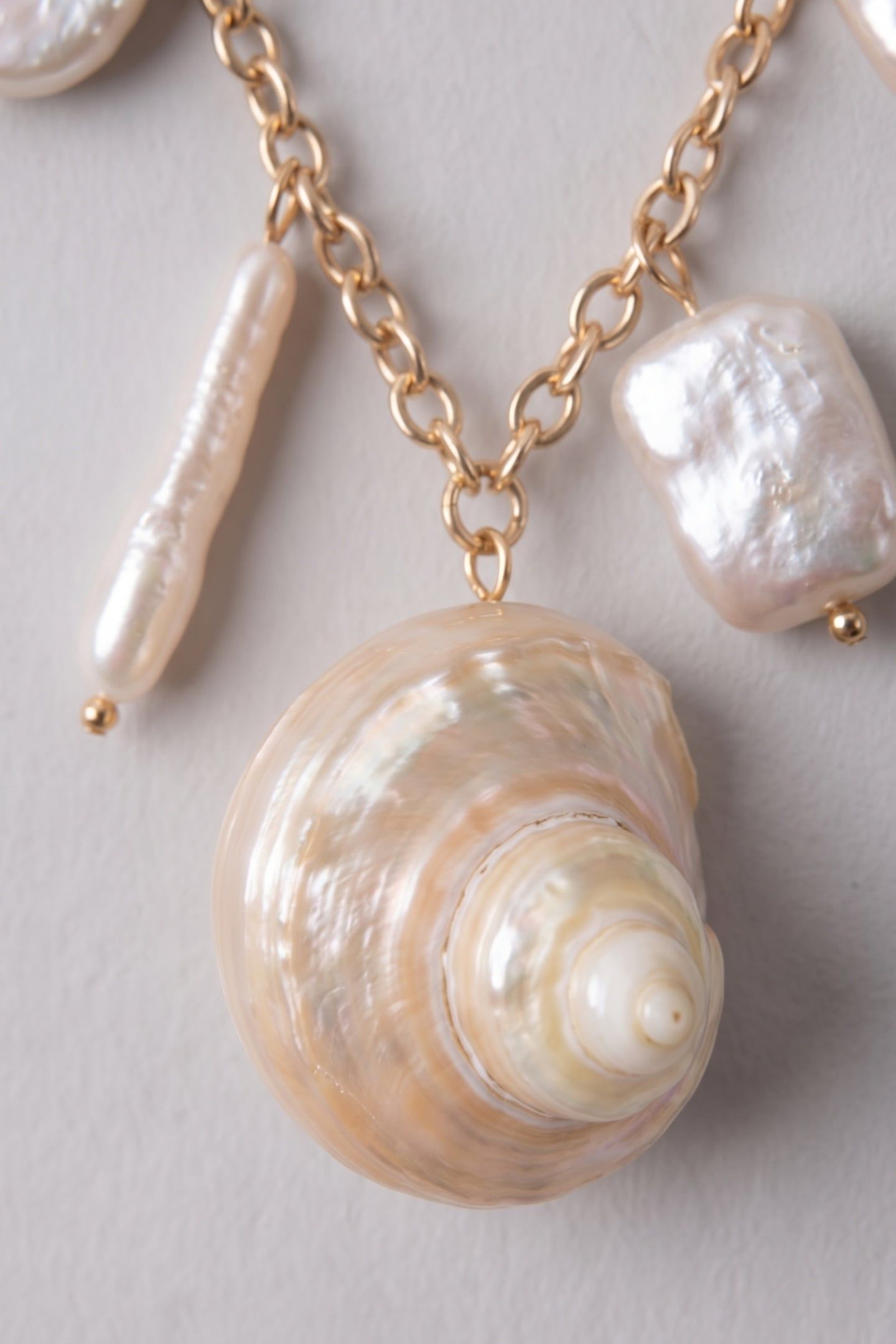 OPULENT SHELL KETTE GOLD 3