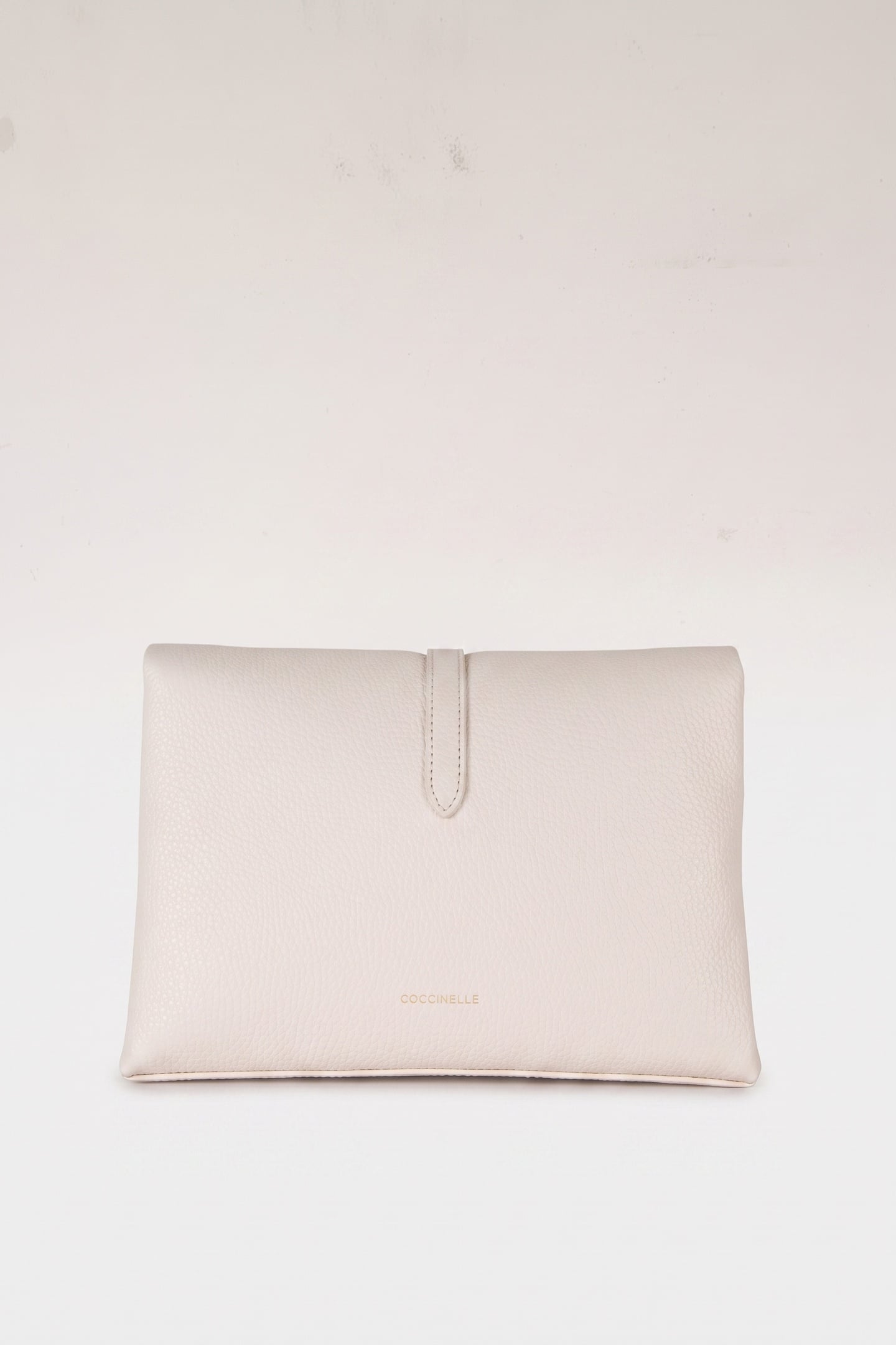 COCCINELLEDORIAN BLANCO 3