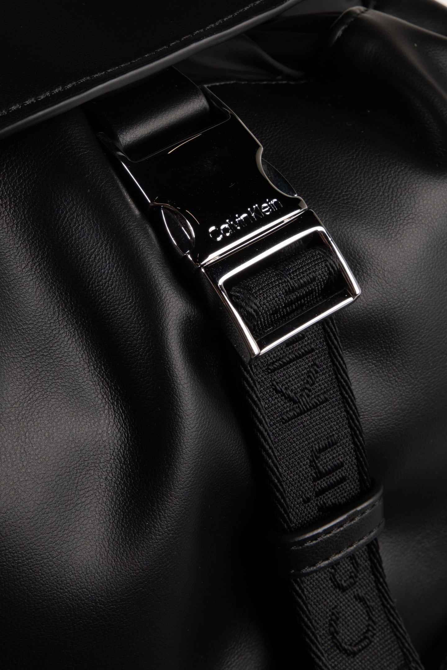 WEBBING STRAP FLAP BAG BLACK/SHINY NICKEL 4