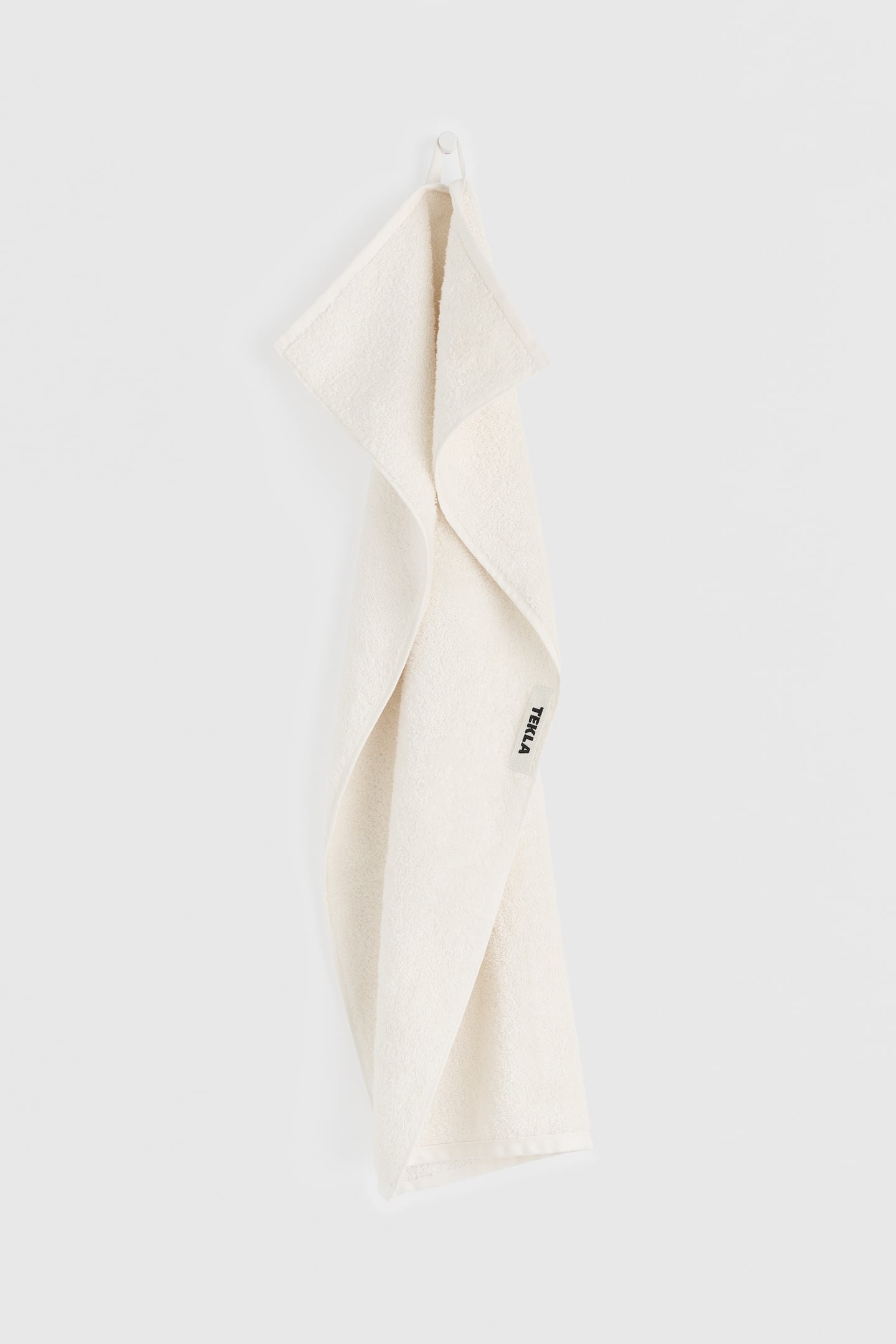 UNISEX HAND TOWEL WHITE 3