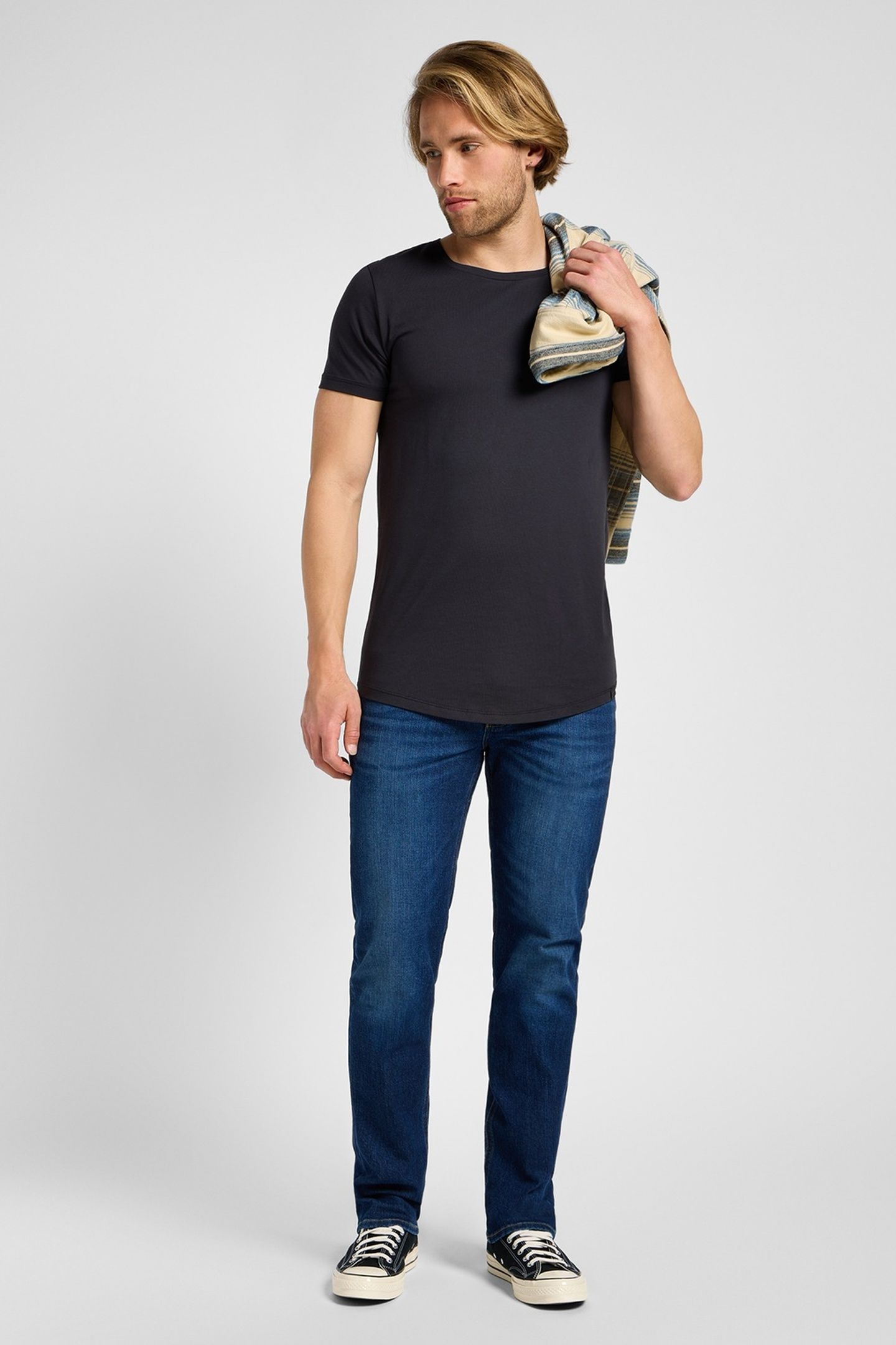 STRAIGHT VANADI JEANS 2
