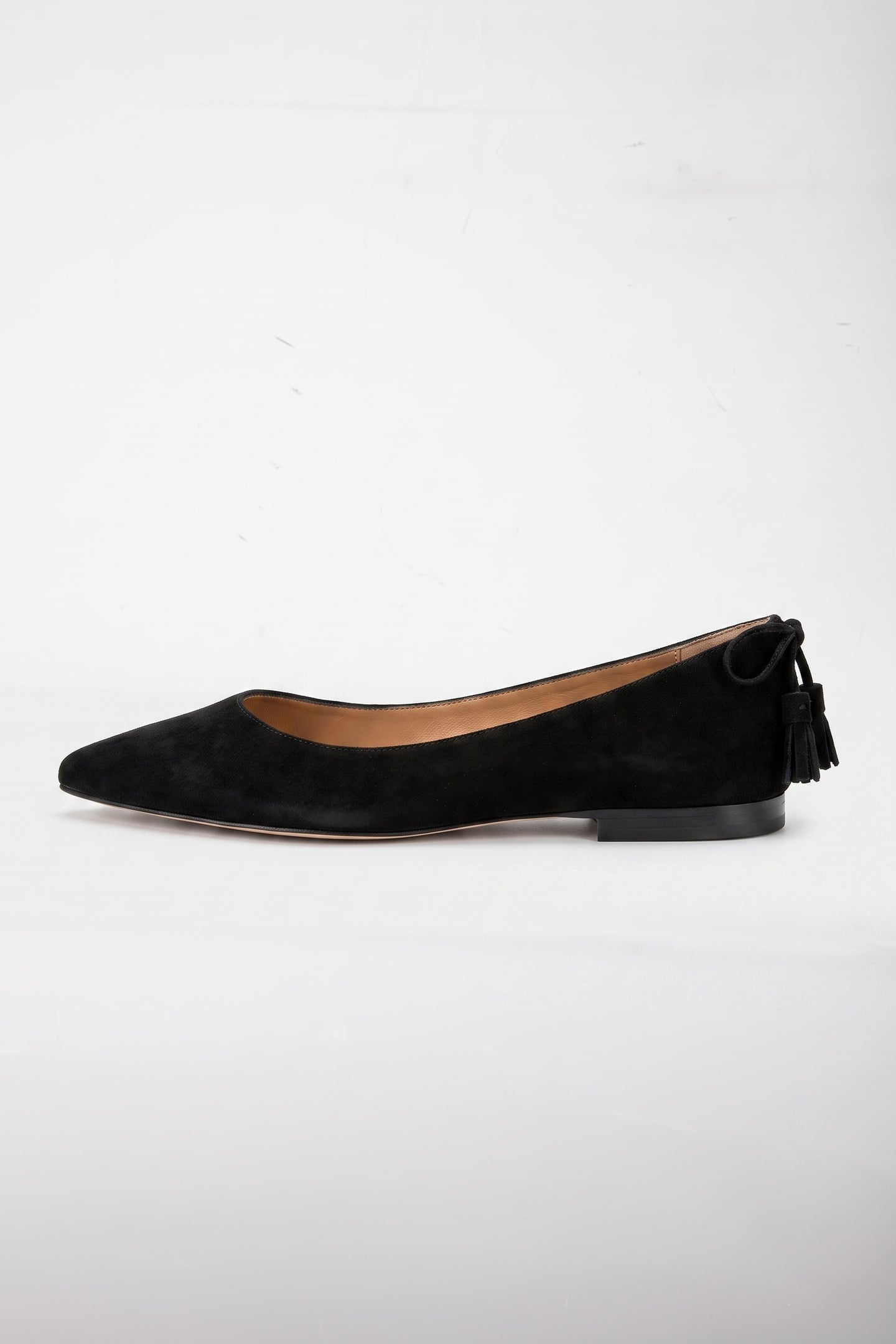 ESSIE TASSEL POINTED BLACK 2