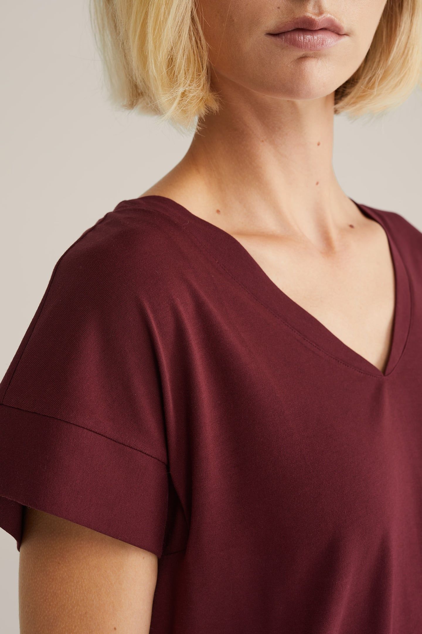 T-SHIRT BURGUNDY RED 5