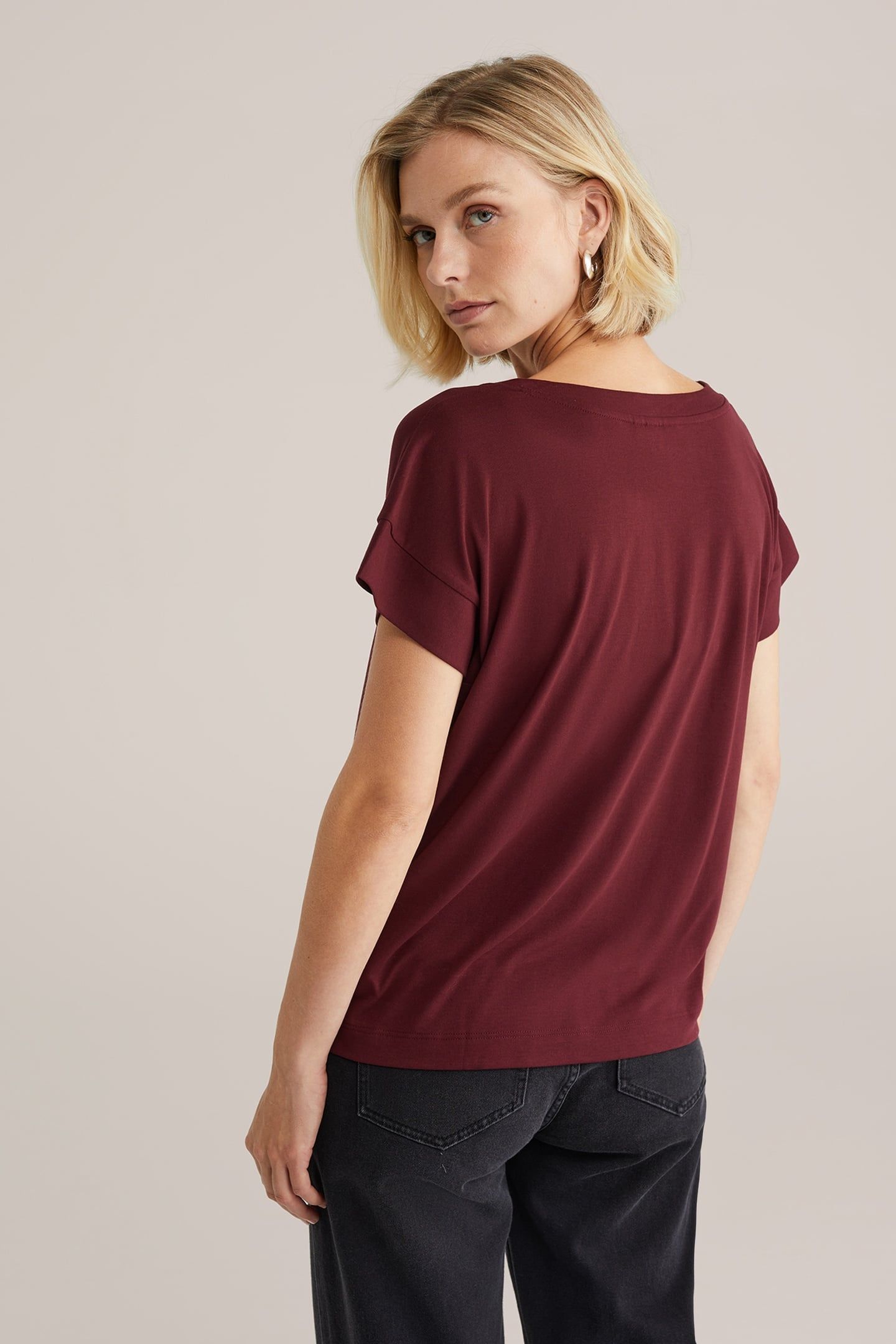 T-SHIRT BURGUNDY RED 3