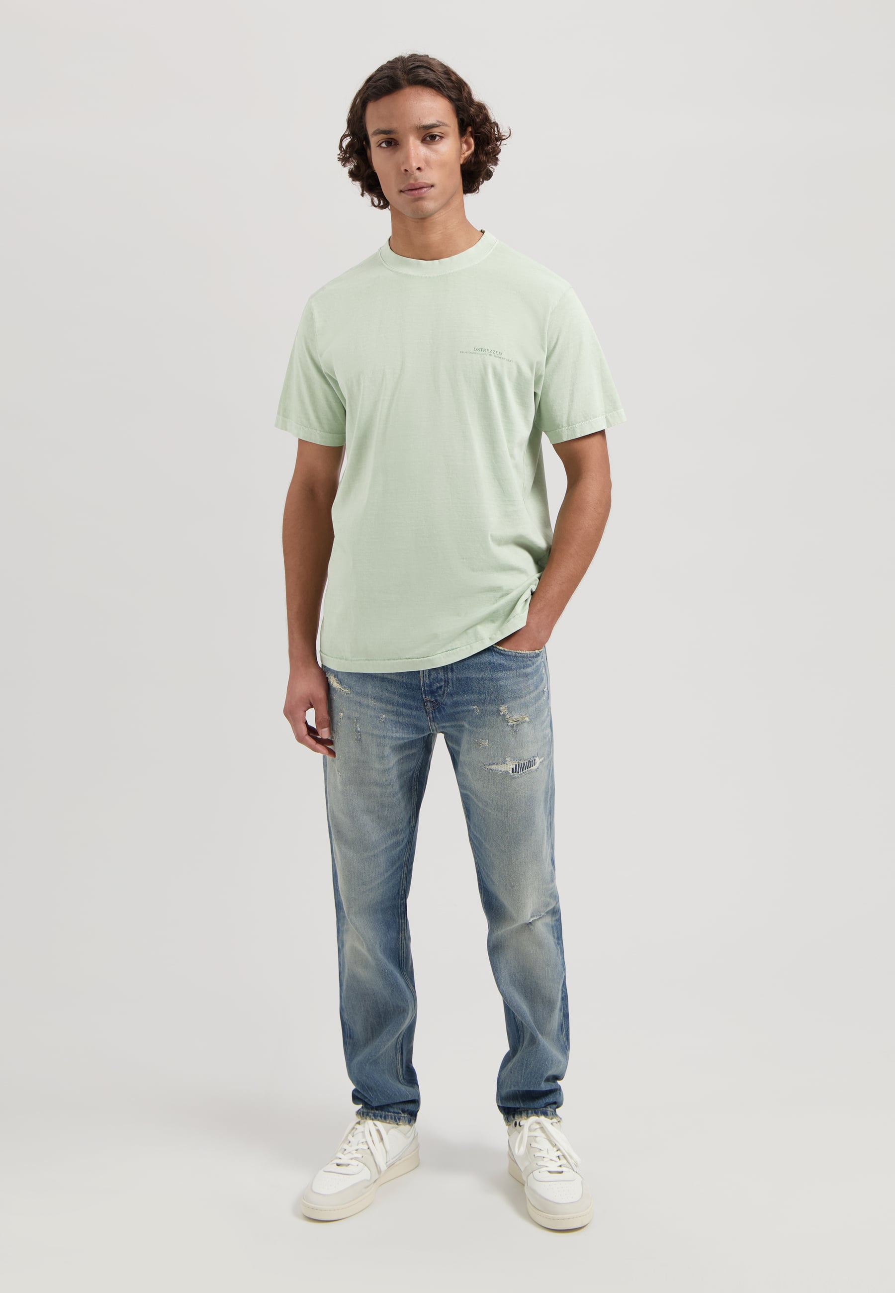NICKOLAS TEE SAGE 3