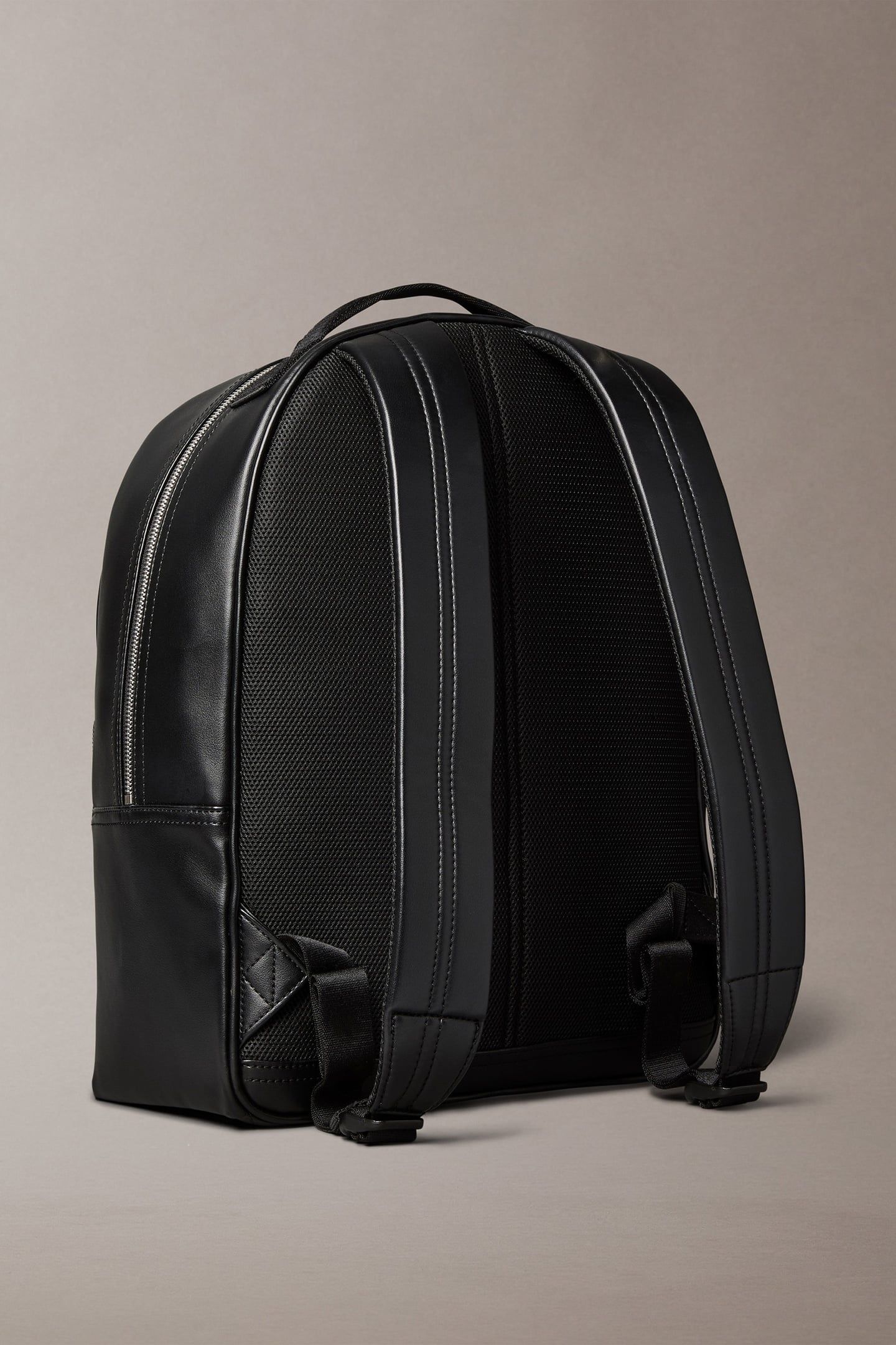 MONO LOGO BACKPACK BLACK 4