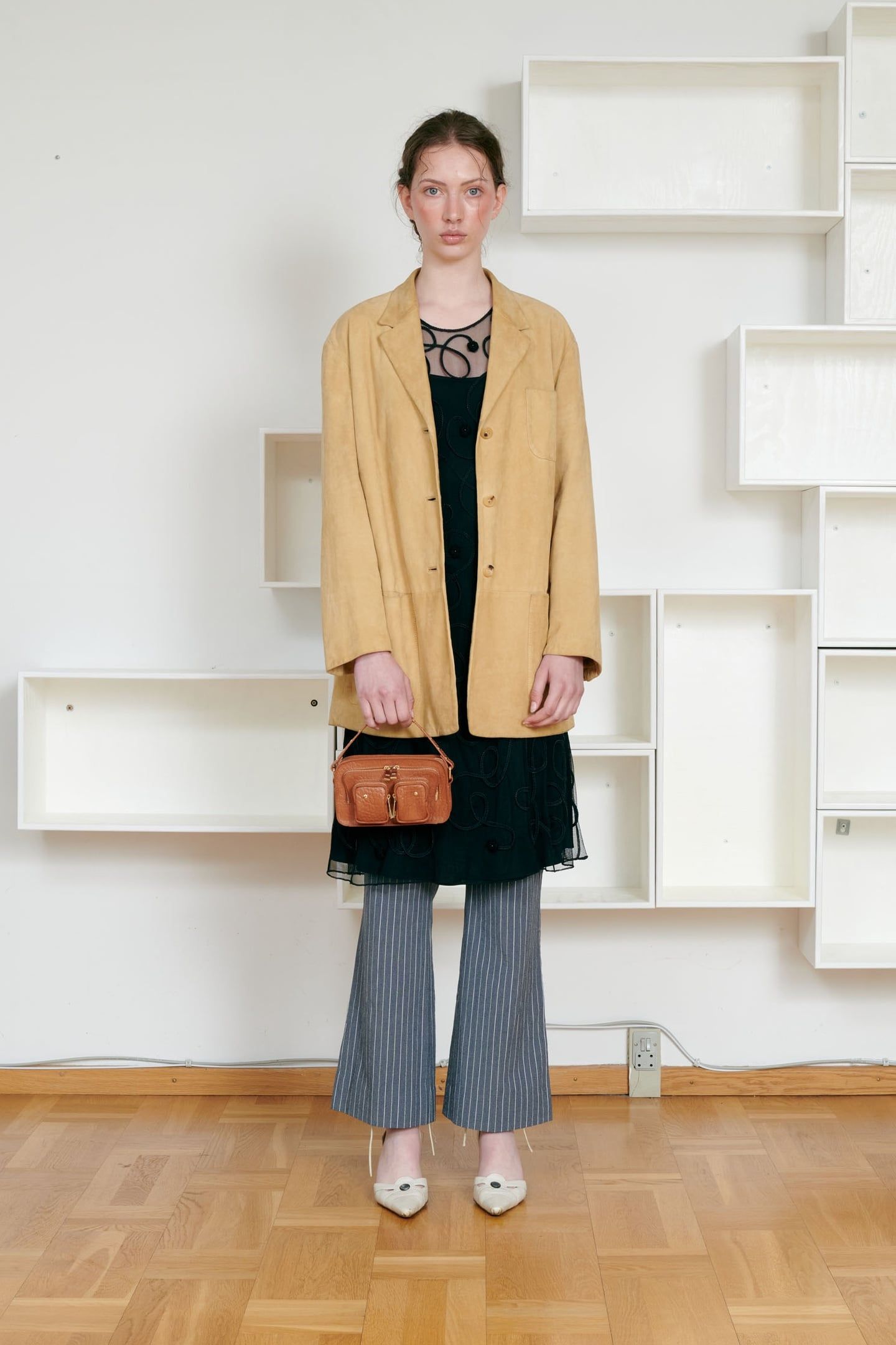 HELENA NEW ZEALAND BROWN W. GOLD 2