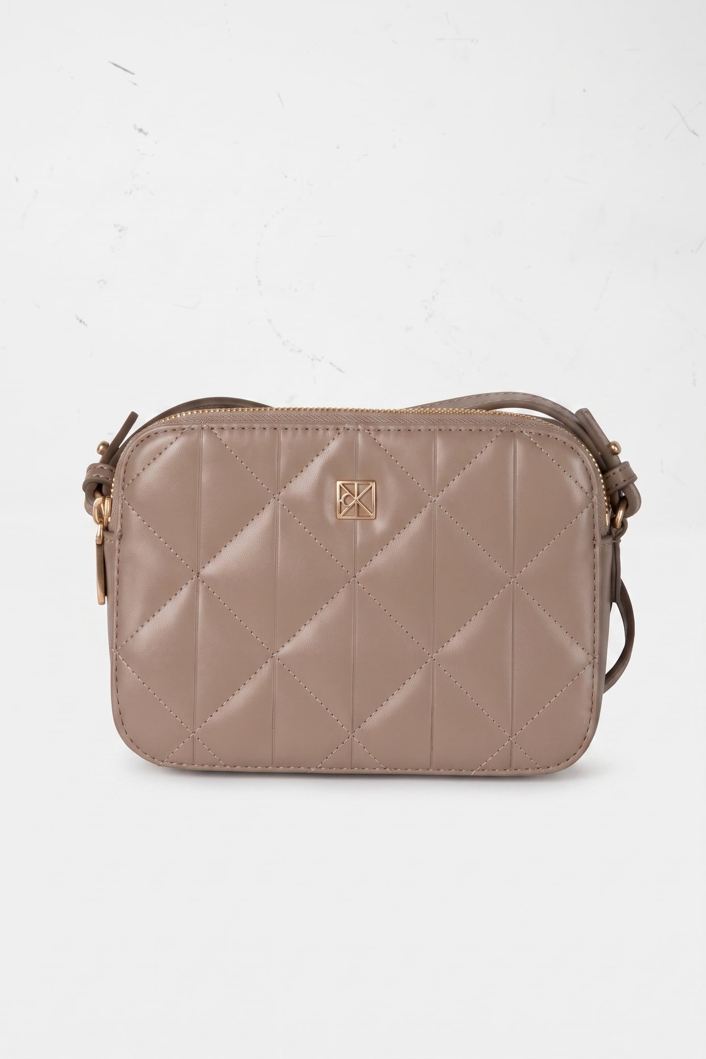 QUILTED CAMERA BAG DESERT TAUPE 2