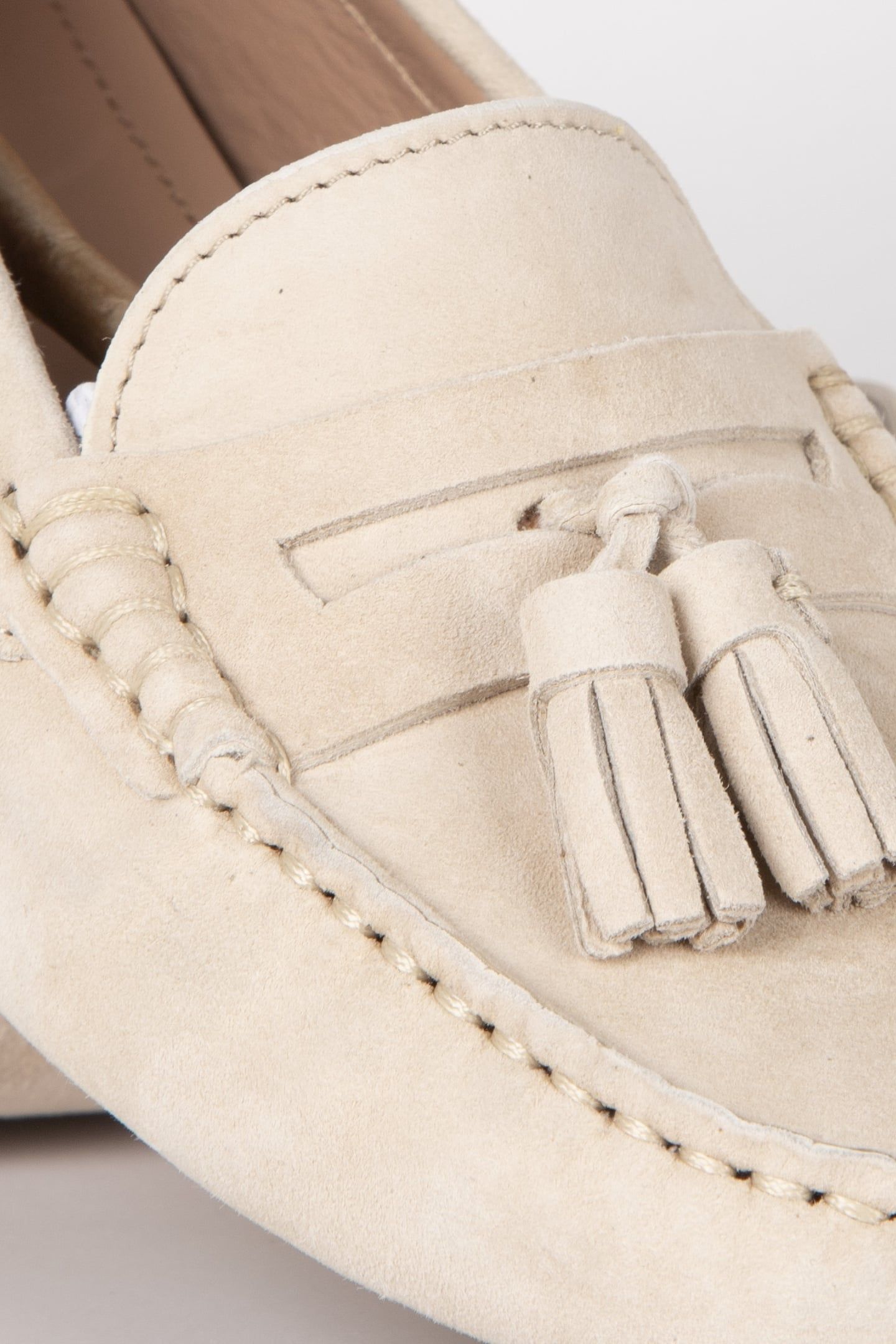 LESLIE TASSEL MOCASIN ECRU 3
