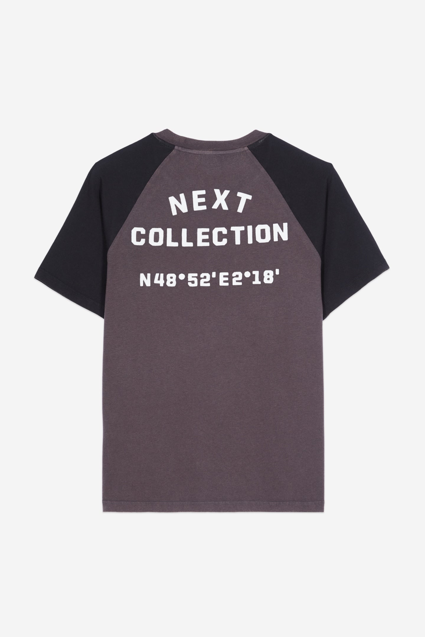 SHORT-SLEEVED RAGLAN T-SHIRT W FELT PATCH BLACK WASHED 2