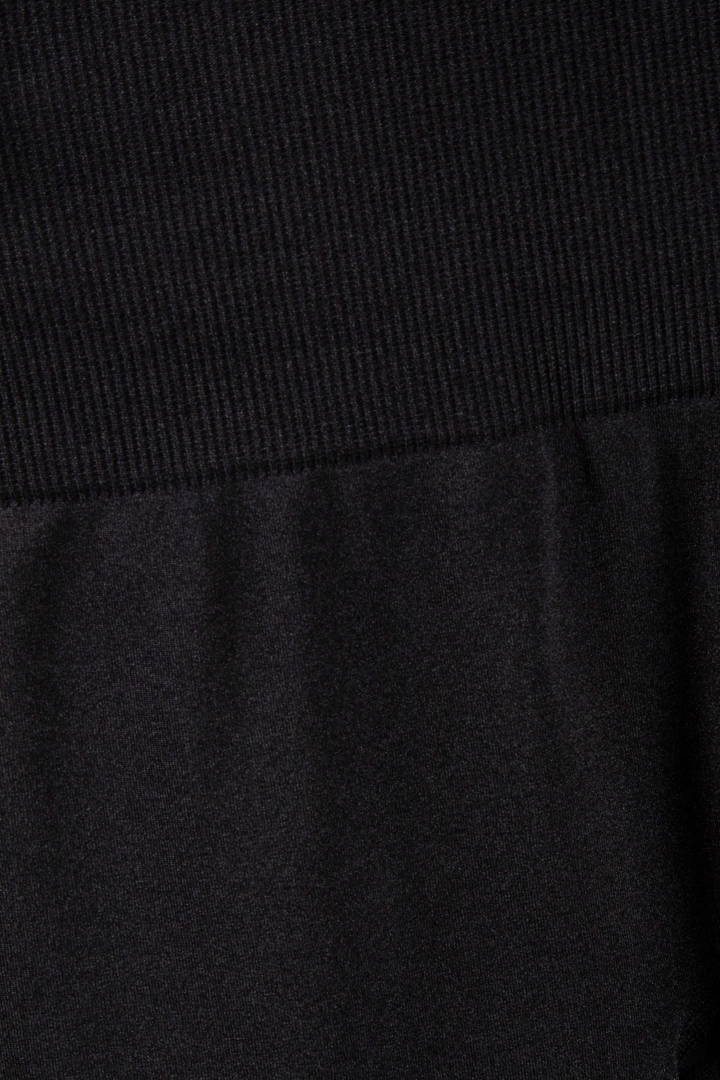 SHY SHINY SEAMLESS SHORTS BLACK 4