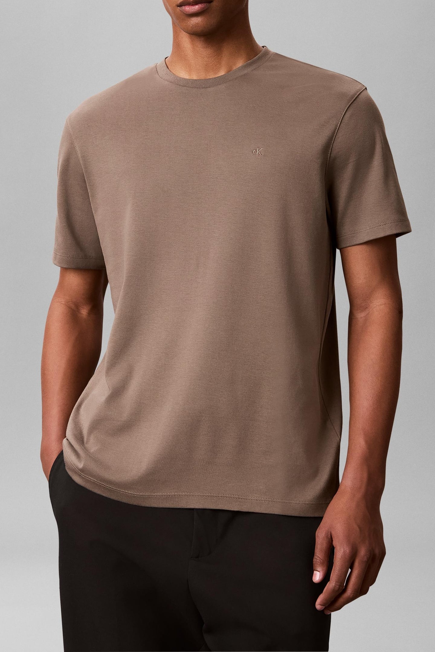 SS SUPIMA CHEST EMBROIDERY TEE BUNGEE CORD 1