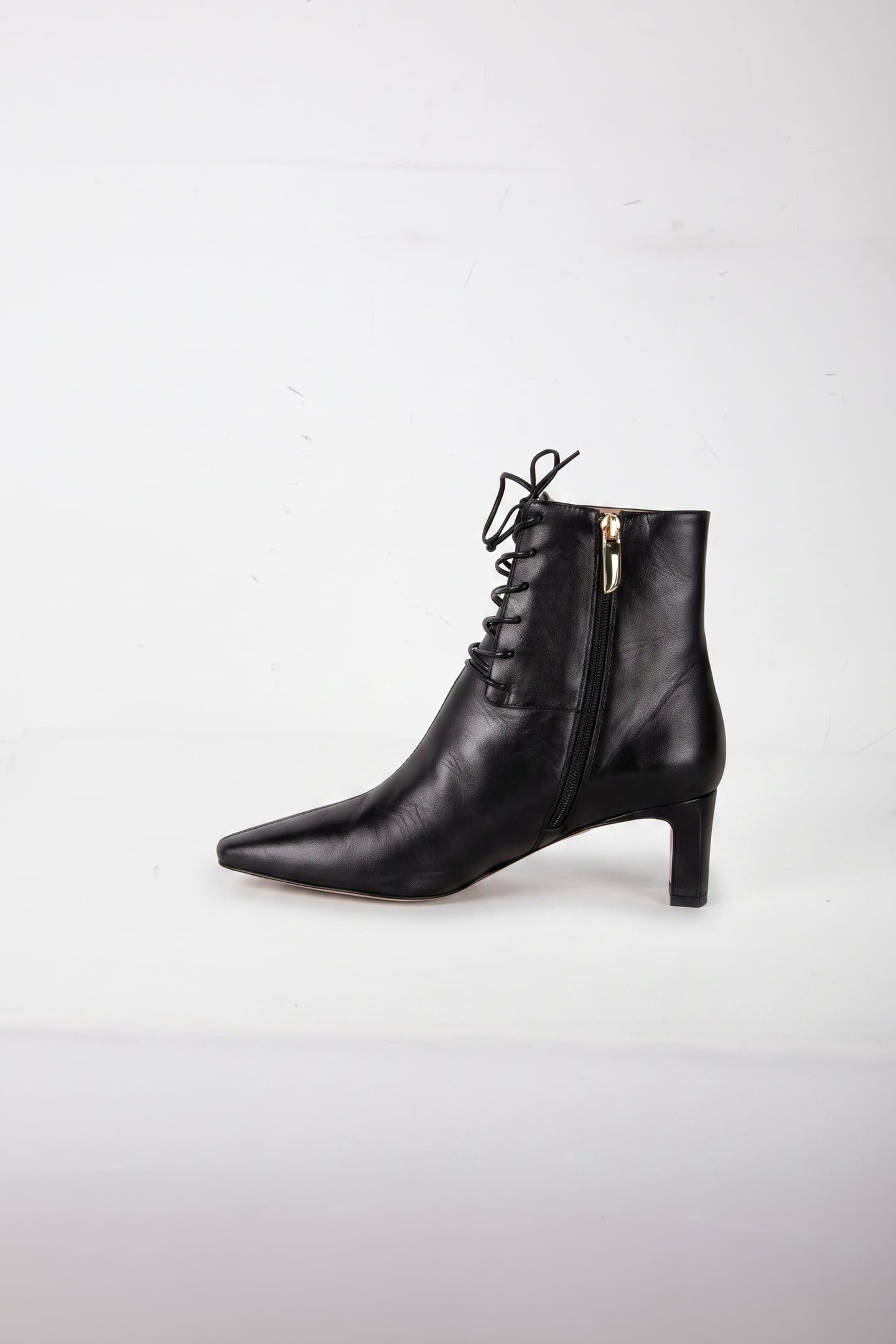 BETTY LACE UP BLOCK BOOTS BLACK 2