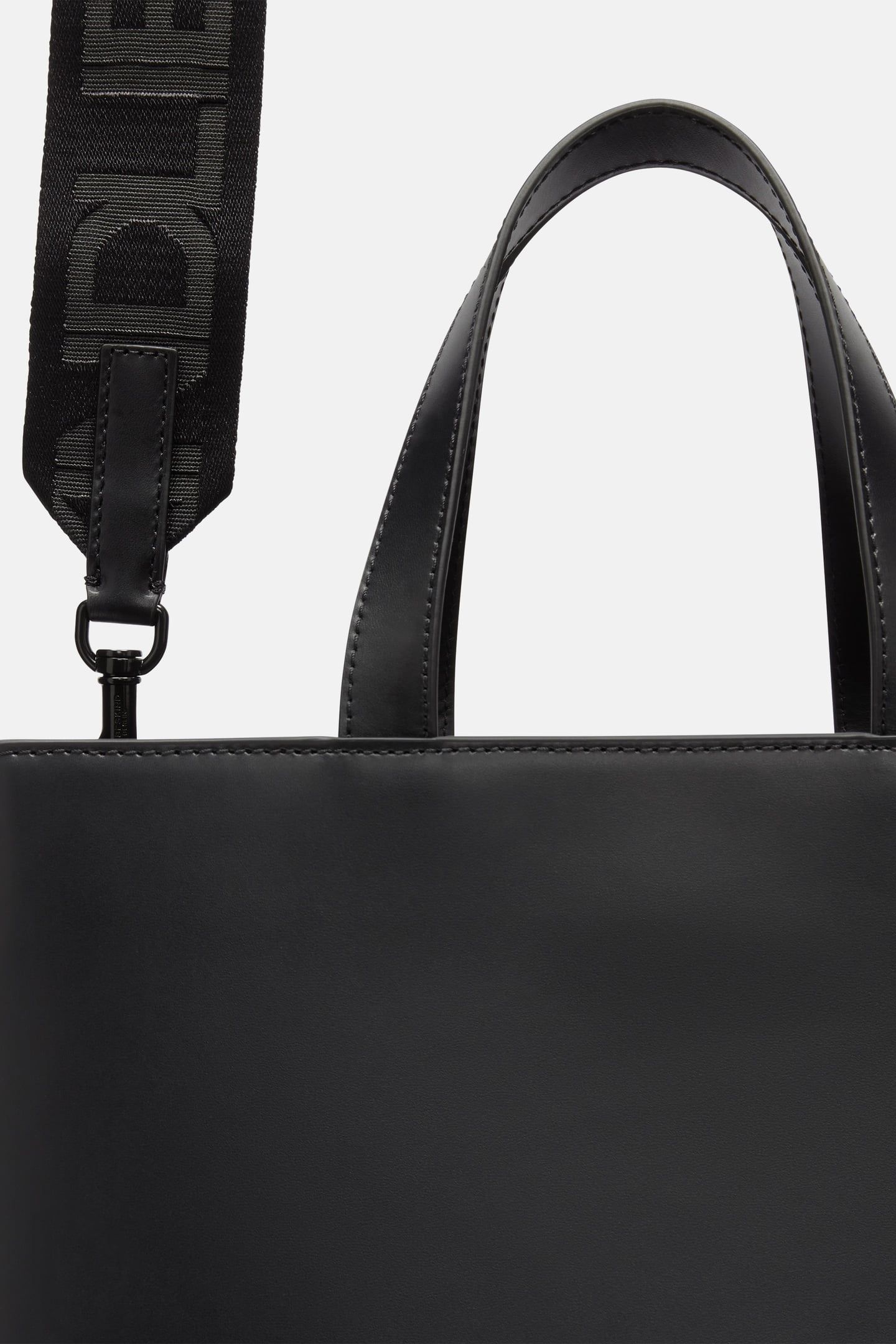 TOTE MEDIUM BLACK 6
