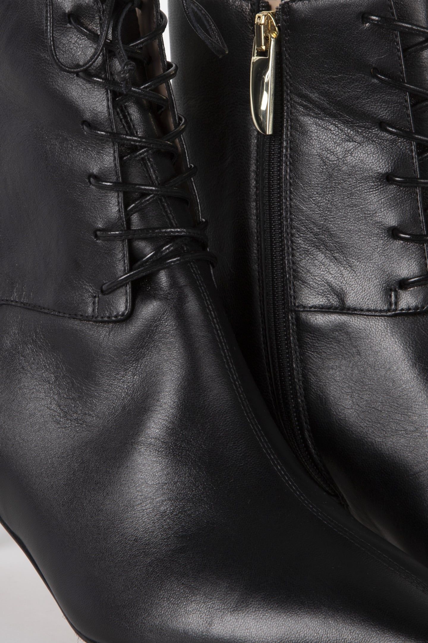 BETTY LACE UP BLOCK BOOTS BLACK 4
