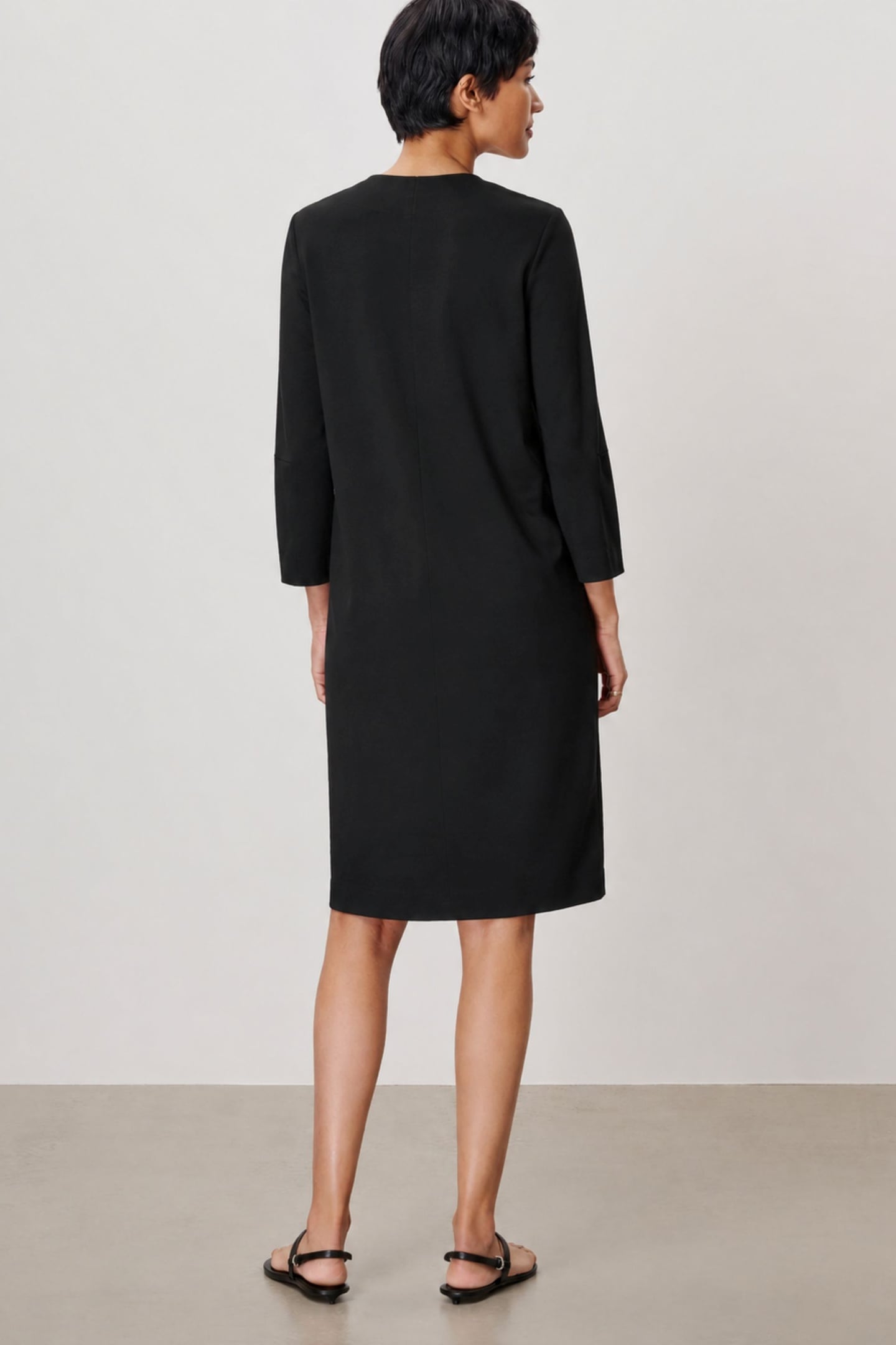 NEW PUNTO V DRESS BLACK 4