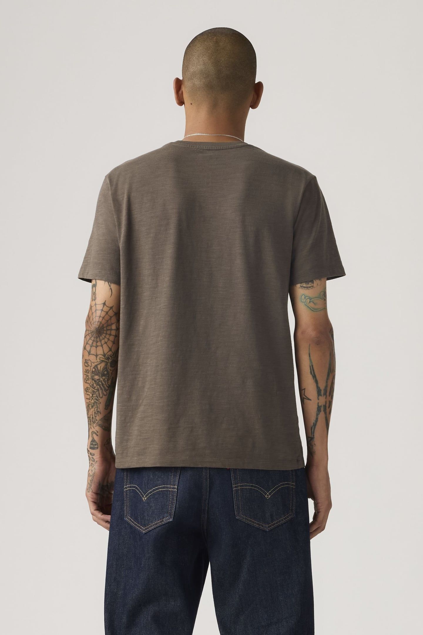 CLASSIC POCKET TEE 2