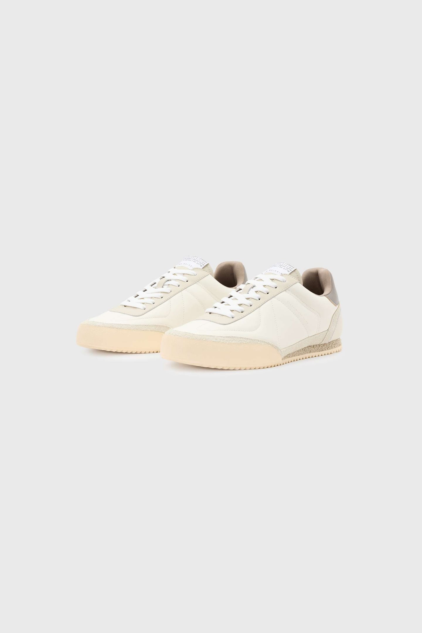 HARRI LOW TOP CHALK WHITE 2