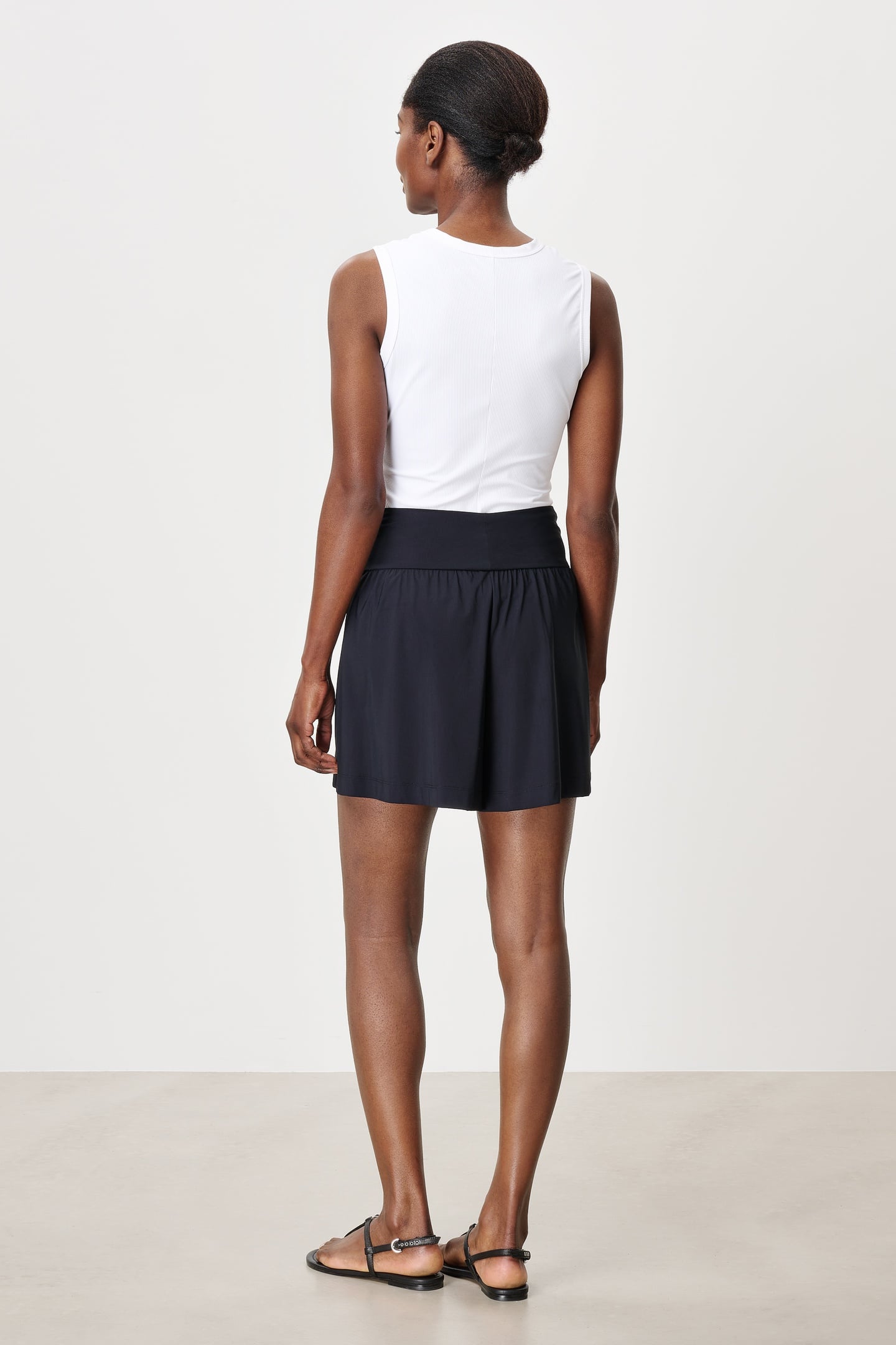 ERIE SHORTS BLACK 4