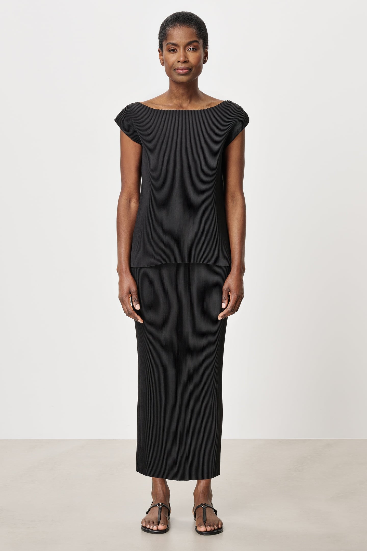 SAVI SKIRT BLACK 2