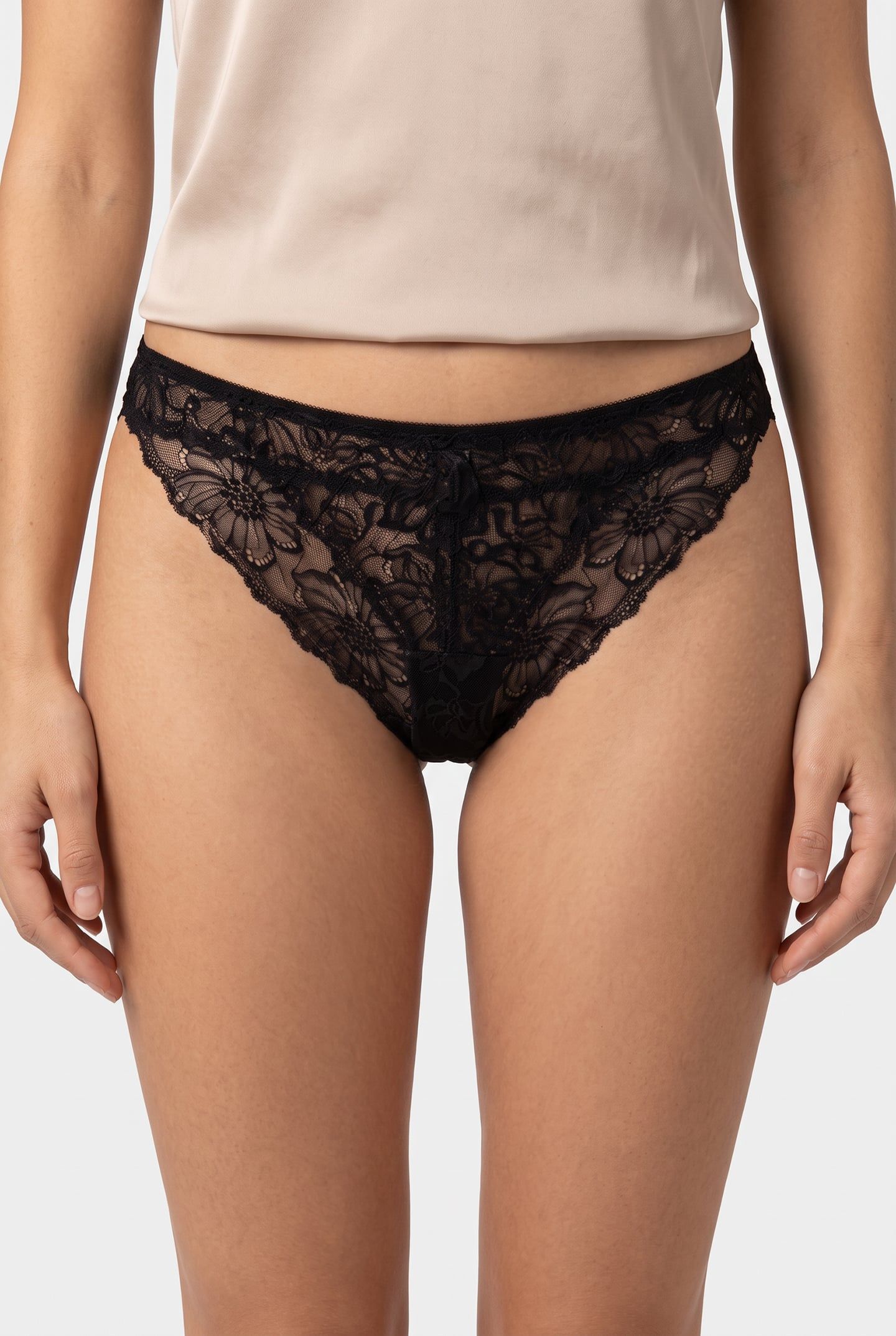 BEA LACE BOTTOM BLACK 1