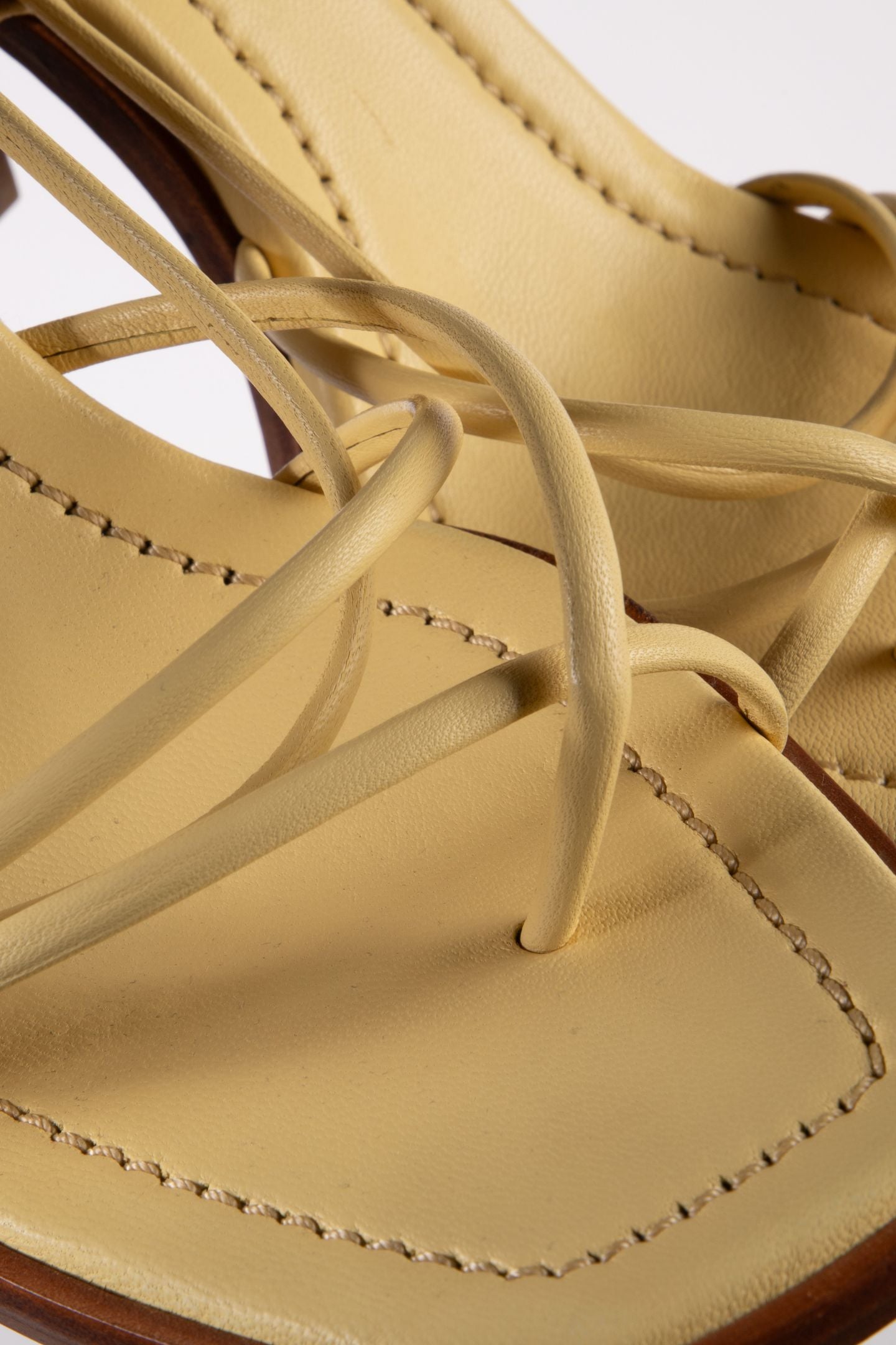 SANDALS JAUNE 3