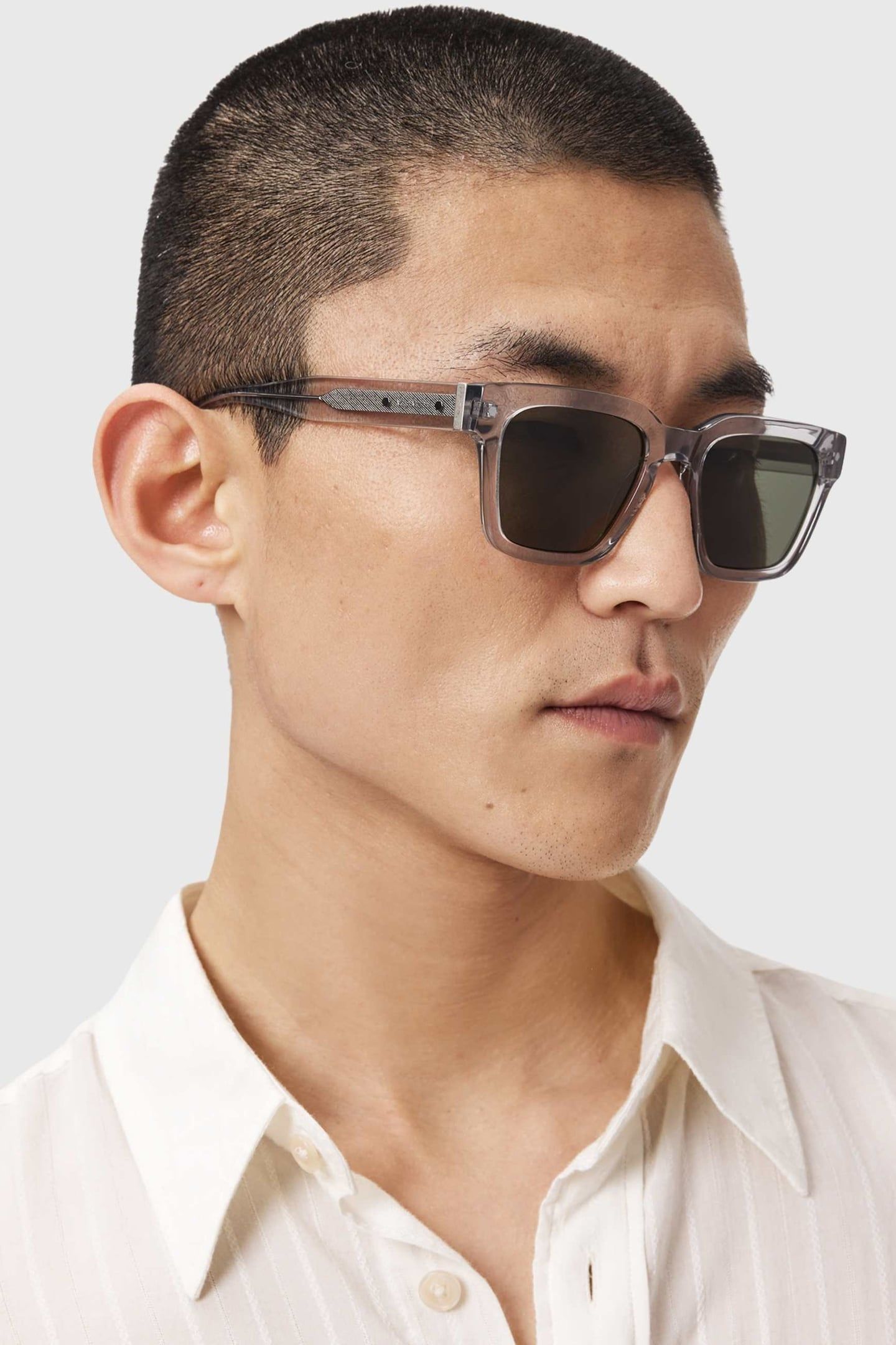 SUKI SUNGLASSES CRYSTAL GREY 2